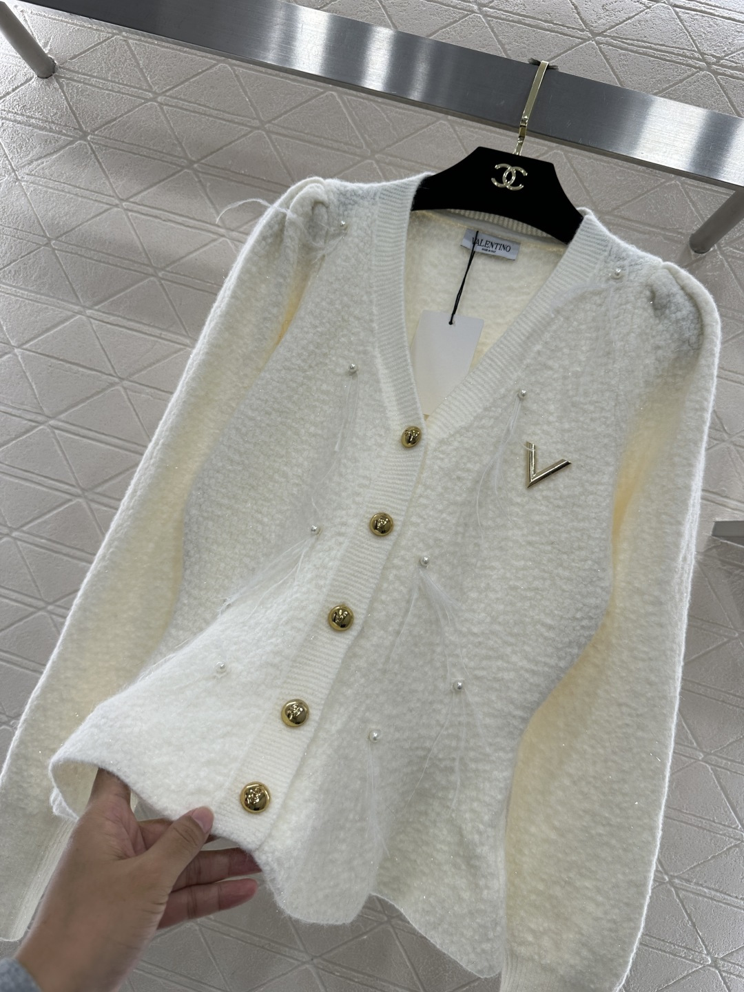 ♥Valentin*♥2026新品上架 泡泡袖收腰羽毛针织开衫定制YB羊毛针织材质，质感高级，舒适柔软，