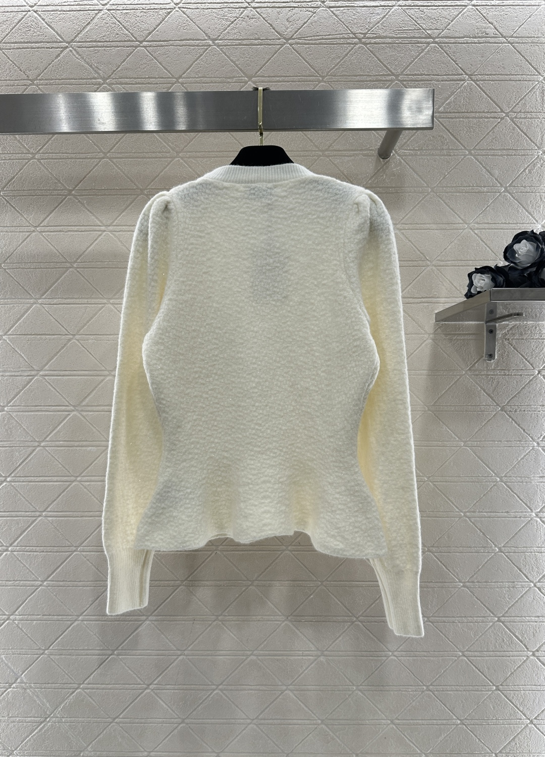 ♥Valentin*♥2026新品上架 泡泡袖收腰羽毛针织开衫定制YB羊毛针织材质，质感高级，舒适柔软，