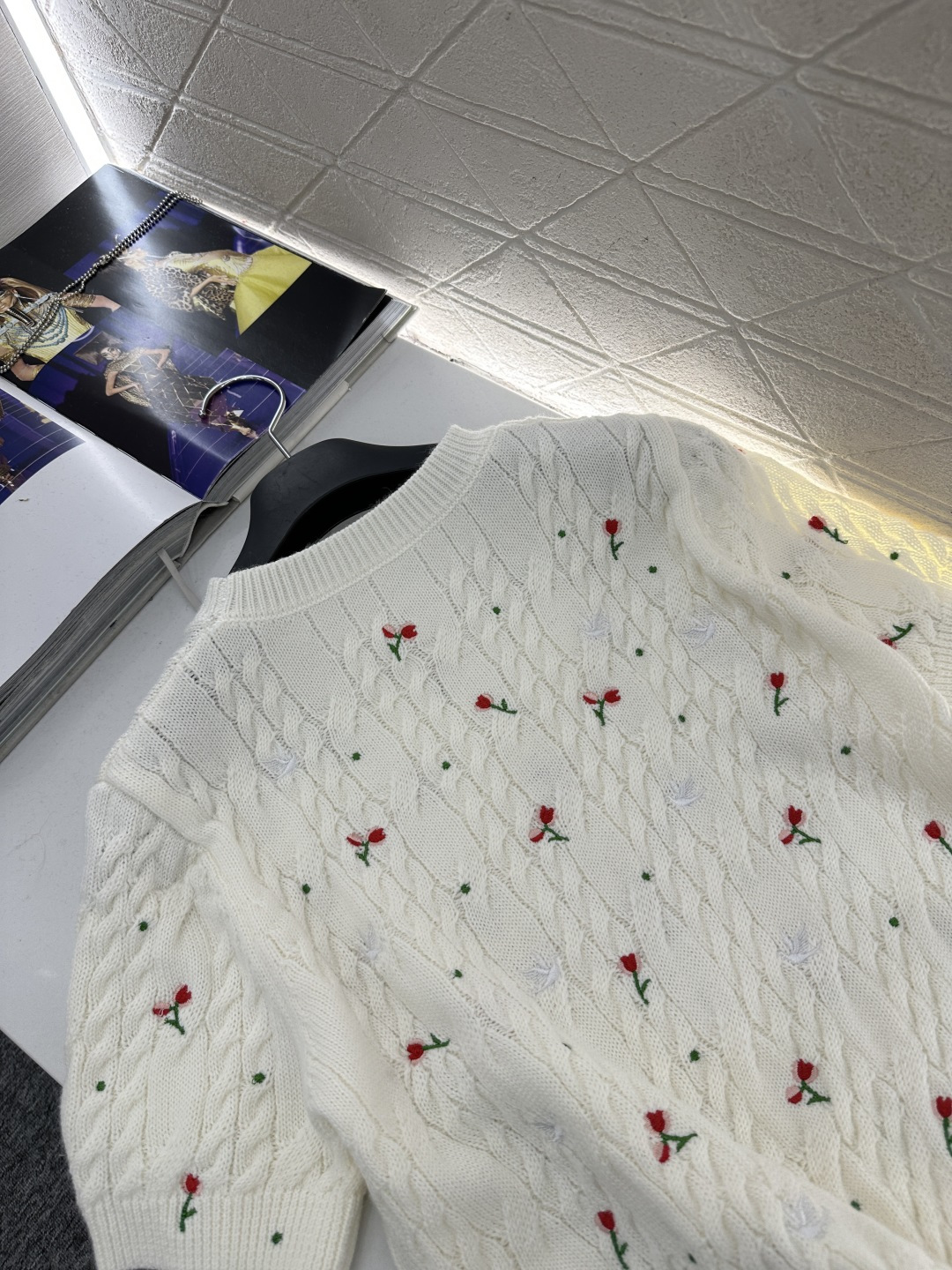 ♥Dio*♥2026新品上架 圆领玫瑰碎花针织短袖定制YB羊绒针织材质，质感高级，舒适柔软，圆领针织短袖