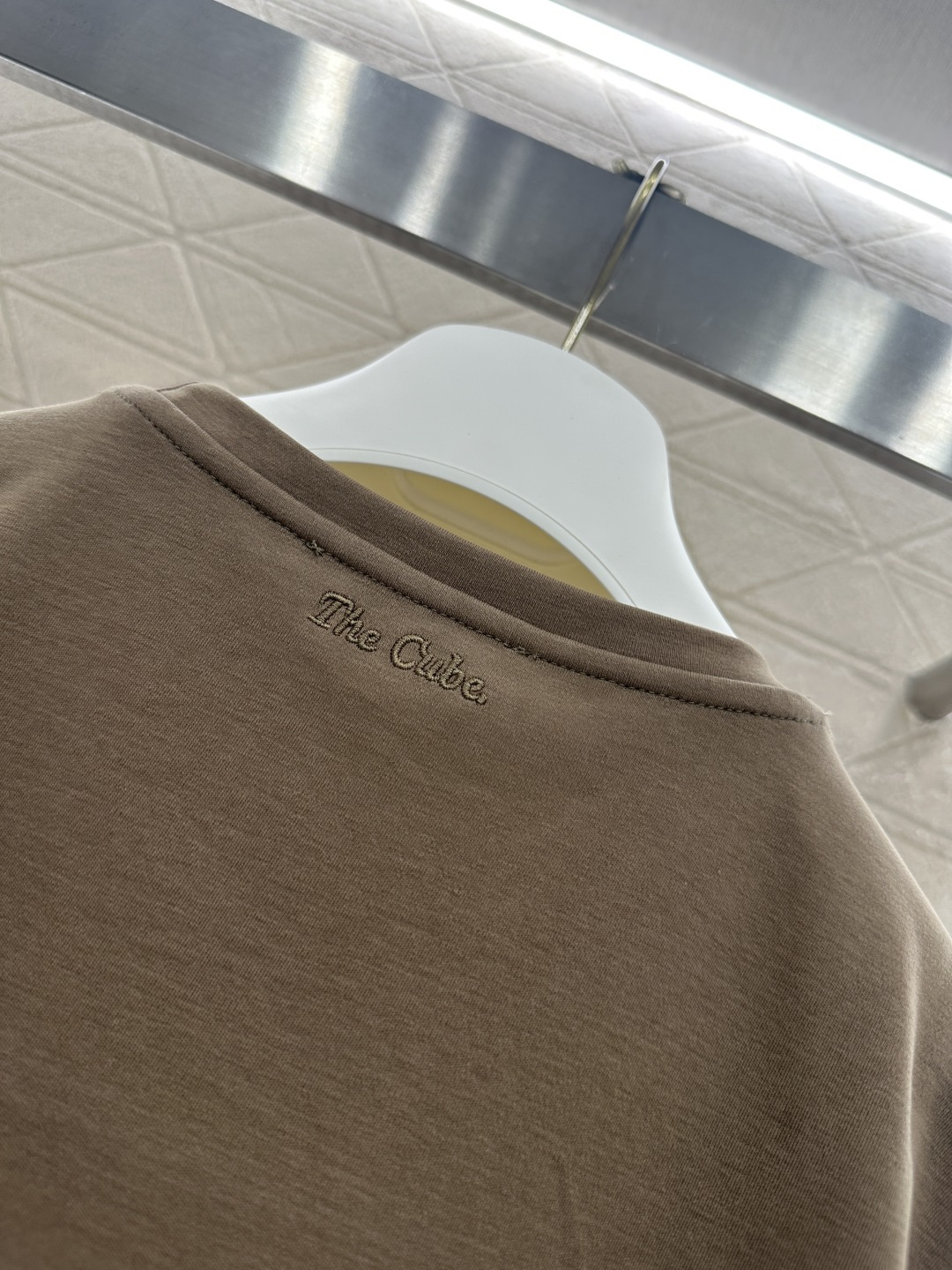 ♥Maxmar*♥2026新品上架 圆领刺绣徽标𝑇𝑒𝑒定制YB原生全棉材质，透气舒适，质感十足，常规花苞