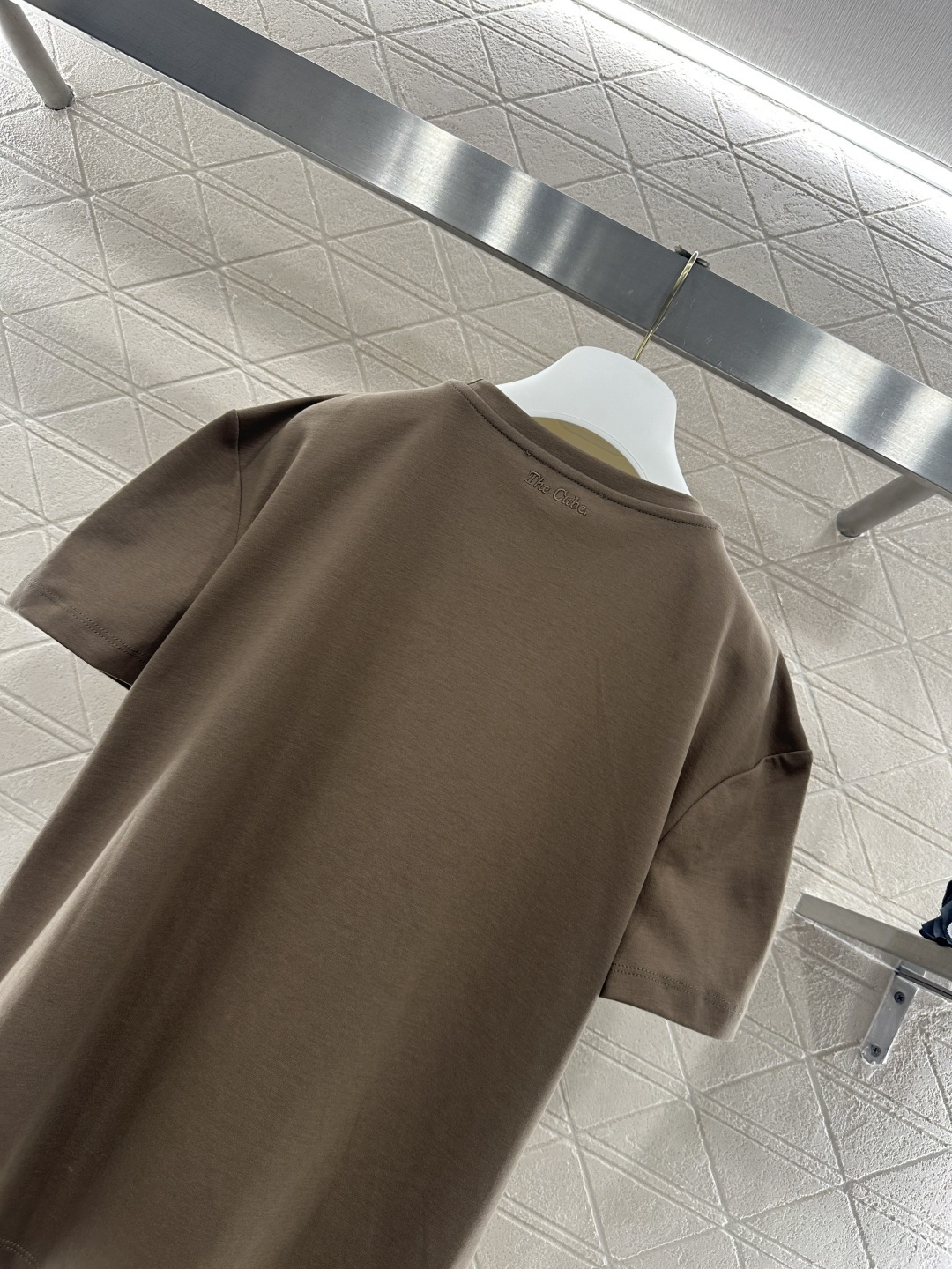 ♥Maxmar*♥2026新品上架 圆领刺绣徽标𝑇𝑒𝑒定制YB原生全棉材质，透气舒适，质感十足，常规花苞