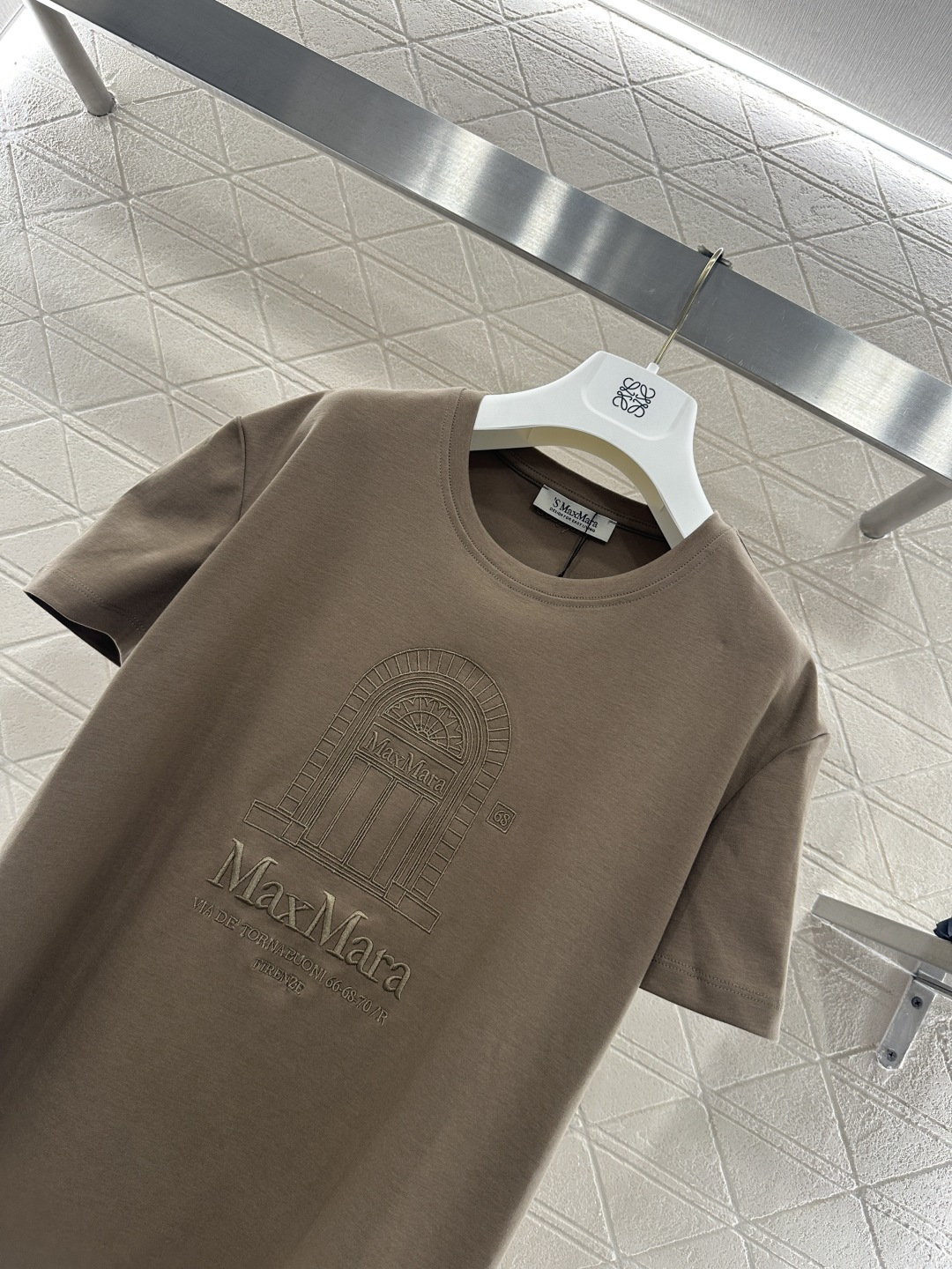 ♥Maxmar*♥2026新品上架 圆领刺绣徽标𝑇𝑒𝑒定制YB原生全棉材质，透气舒适，质感十足，常规花苞