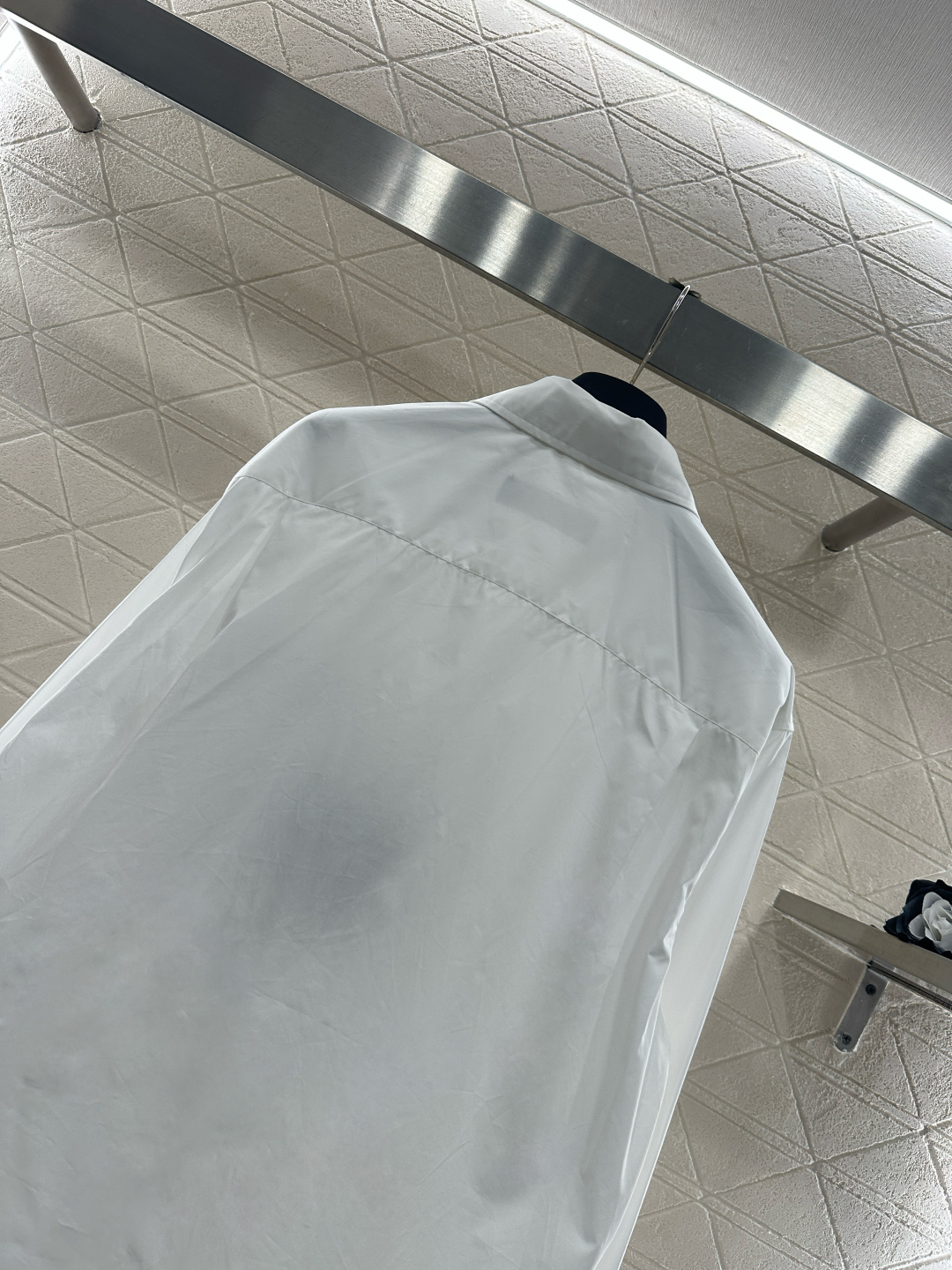 ♥Louis vuitto*♥2026新品上架 刺绣字母口袋长袖衬衫定制YB原生全棉材质，质感细腻，穿搭