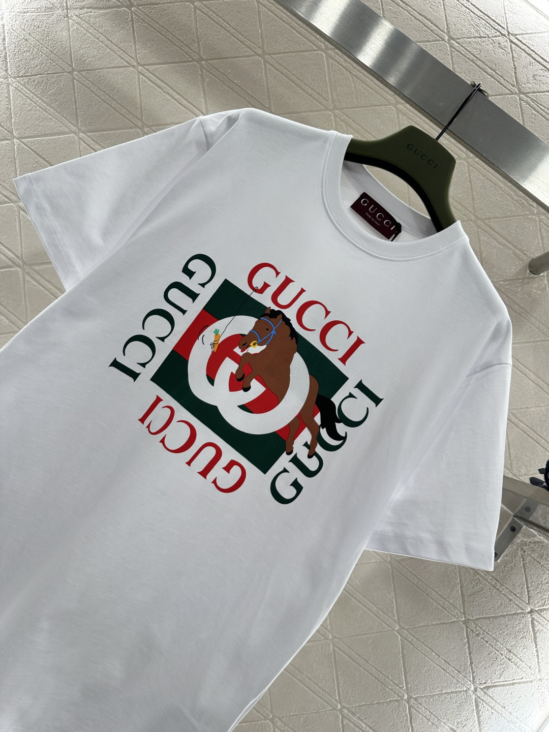 ♥Gucc*♥2026新品上架 贺岁起泡印花圆领𝑇𝑒𝑒新年贺岁系列#定制YB原生全棉材质，透气舒适，质感