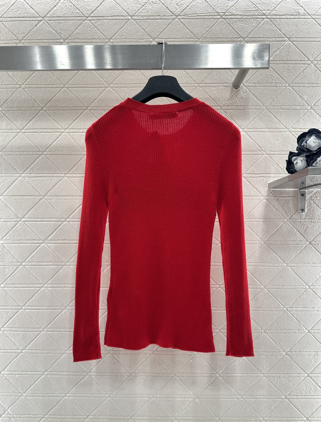 ♥Dio*♥2026新品上架 圆领徽标针织打底衫定制YB羊毛纱线织造，穿搭舒适，质感十足，圆领修身毛衣裁