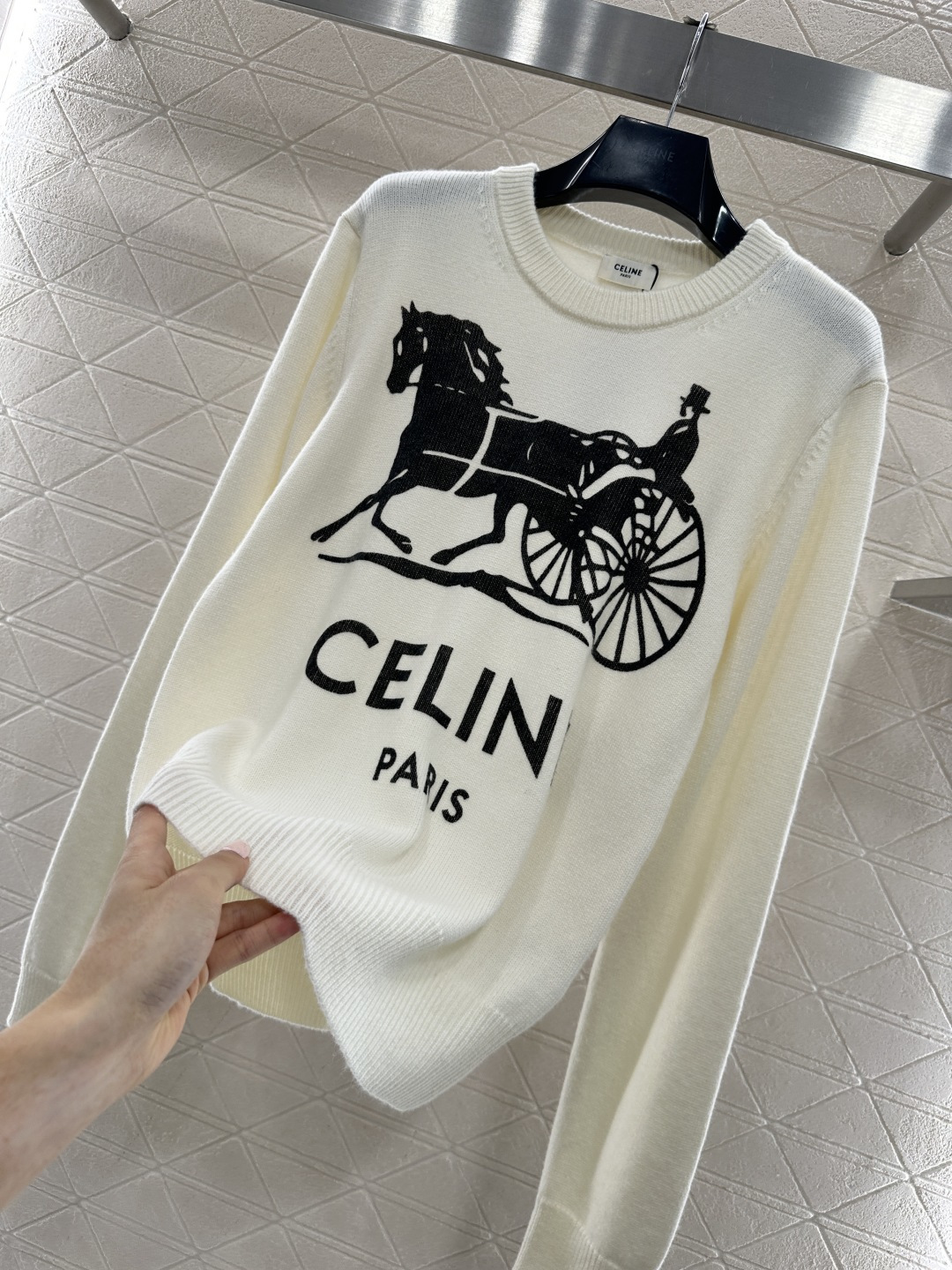 ♥Celin*♥2026新品上架 印花凯旋门针织毛衣定制YB羊绒纱线织造，穿搭舒适，质感十足，圆领针织套