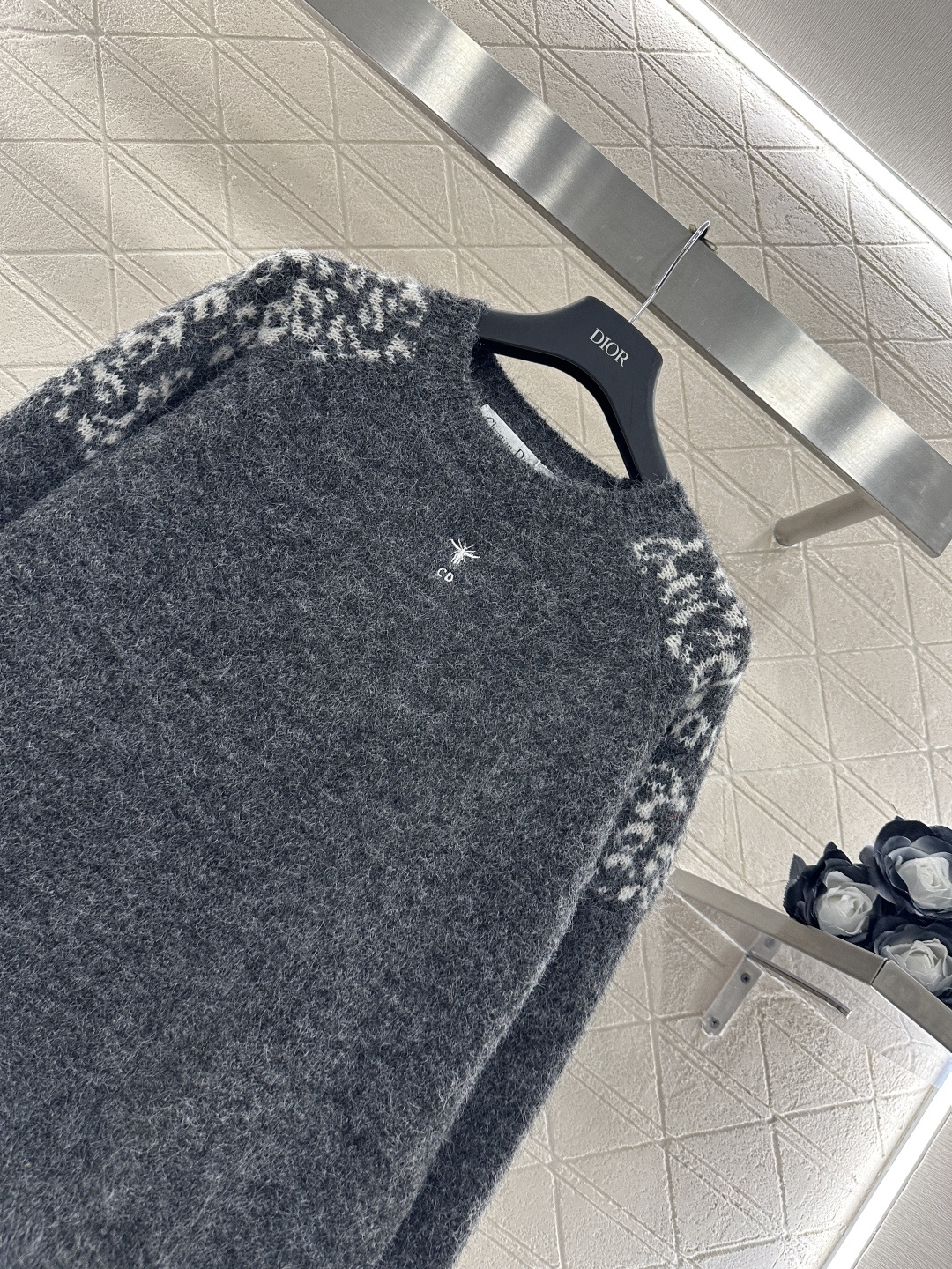 ♥Dio*♥2026新品上架 撞色套头针织毛衣定制YB羊毛纱线织造，穿搭舒适，质感十足，圆领针织套头毛衣