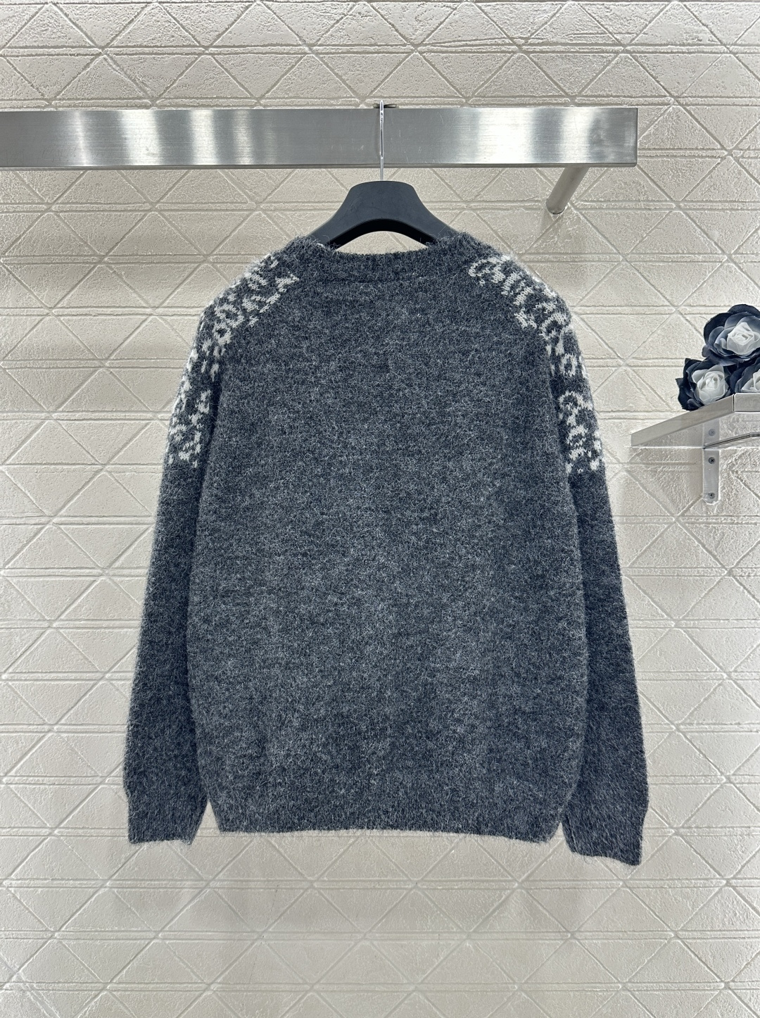 ♥Dio*♥2026新品上架 撞色套头针织毛衣定制YB羊毛纱线织造，穿搭舒适，质感十足，圆领针织套头毛衣