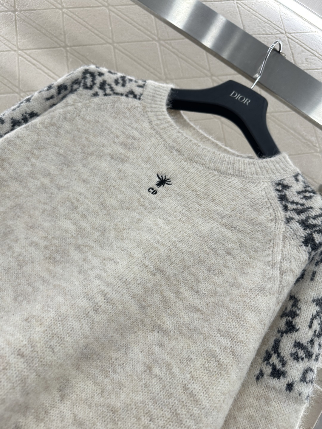 ♥Dio*♥2026新品上架 撞色套头针织毛衣定制YB羊毛纱线织造，穿搭舒适，质感十足，圆领针织套头毛衣