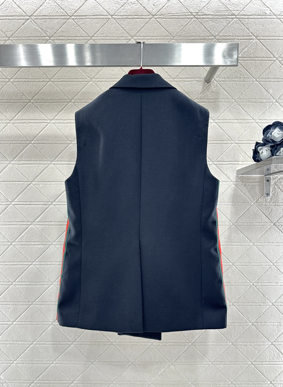 ♥Gucc*♥2026新品上架 廓形西装马甲长裤套装定制YB进口羊毛混纺材质，质感光泽高级，垂顺有型，微