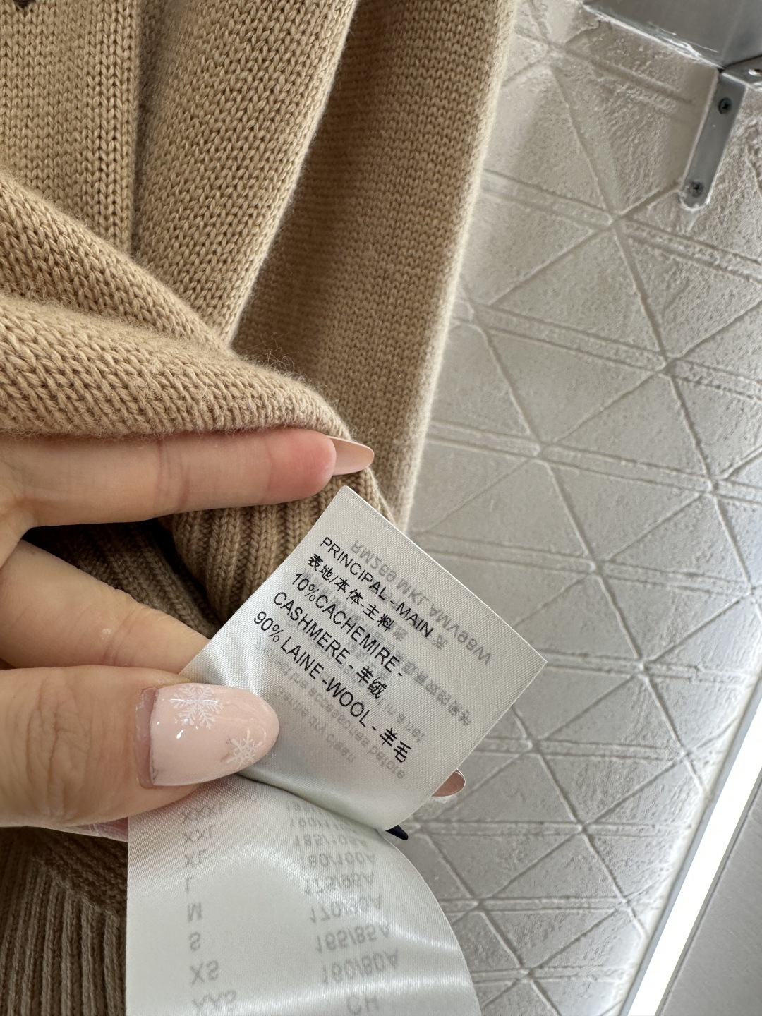 ♥Louis vuitto*♥2026新品上架 四叶草撞色刺绣针织毛衣定制YB羊绒纱线织造，穿搭舒适，质