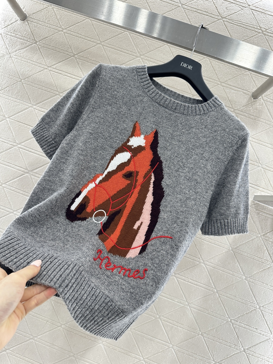 ♥Herme*♥2026新品上架 贺岁提花马头针织短袖新年贺岁系列#定制YB羊毛纱线织造，穿搭舒适，质感