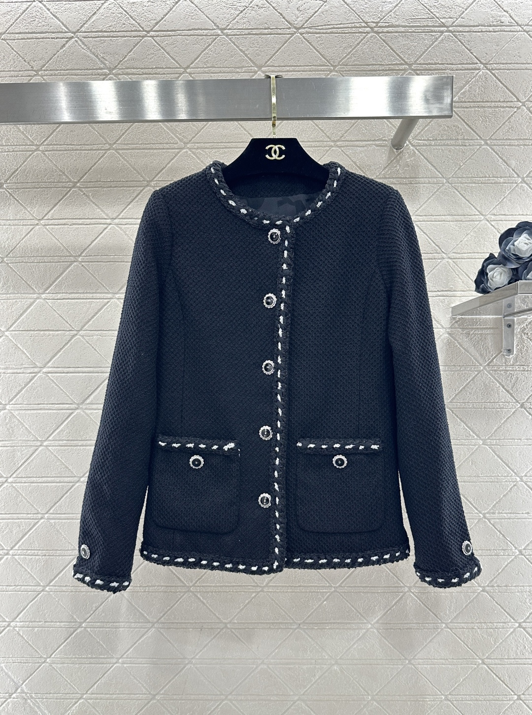 ♥Chane*♥2026新品上架 圆领捆边外套定制YB进口粗纺羊毛呢材质，质感高级，品相十足，圆领洋装外