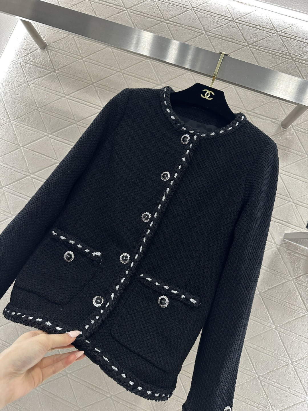 ♥Chane*♥2026新品上架 圆领捆边外套定制YB进口粗纺羊毛呢材质，质感高级，品相十足，圆领洋装外