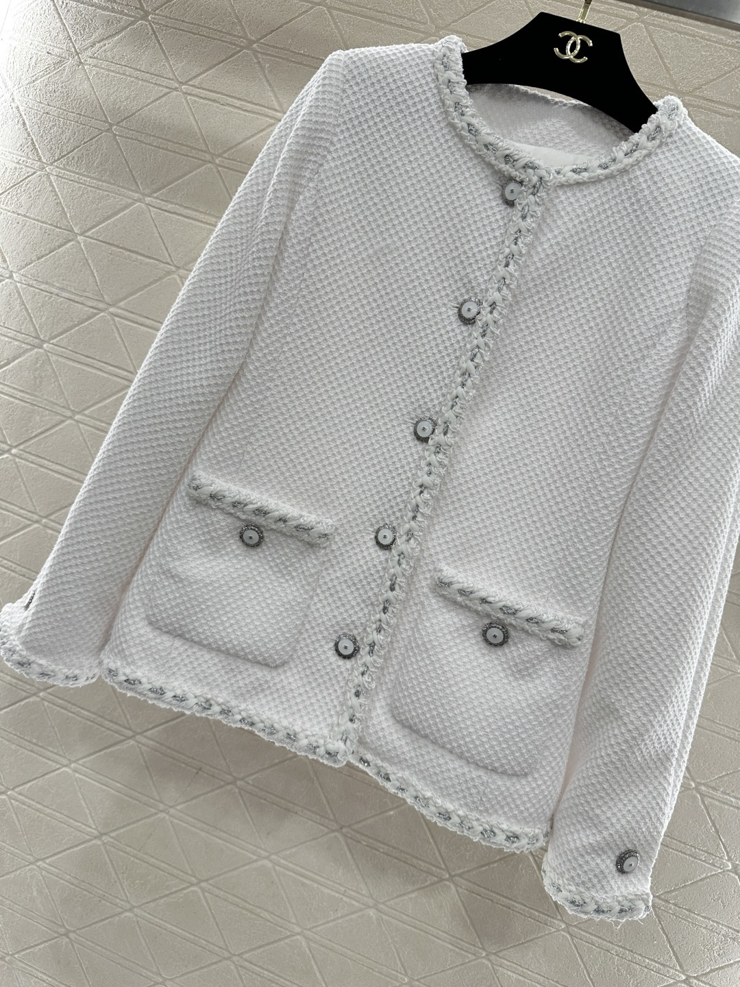 ♥Chane*♥2026新品上架 圆领捆边外套定制YB进口粗纺羊毛呢材质，质感高级，品相十足，圆领洋装外