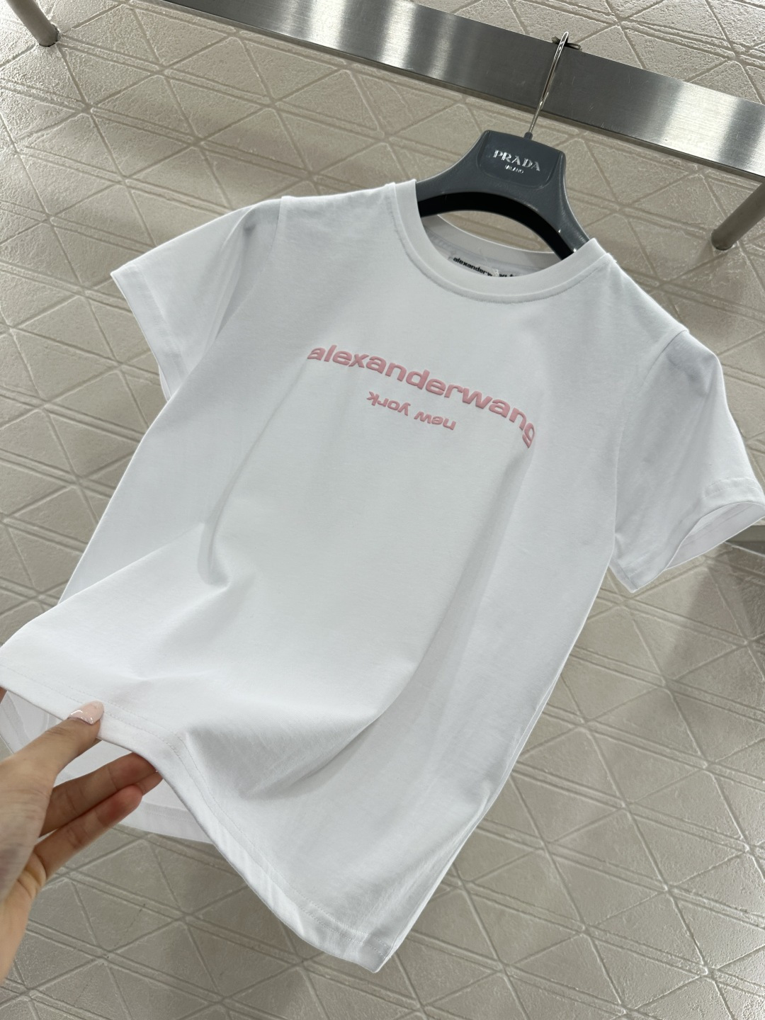 ♥Alexander wan*♥2026新品上架 圆领起泡印花徽标𝑇𝑒𝑒定制YB丝光全棉材质，质感光泽，