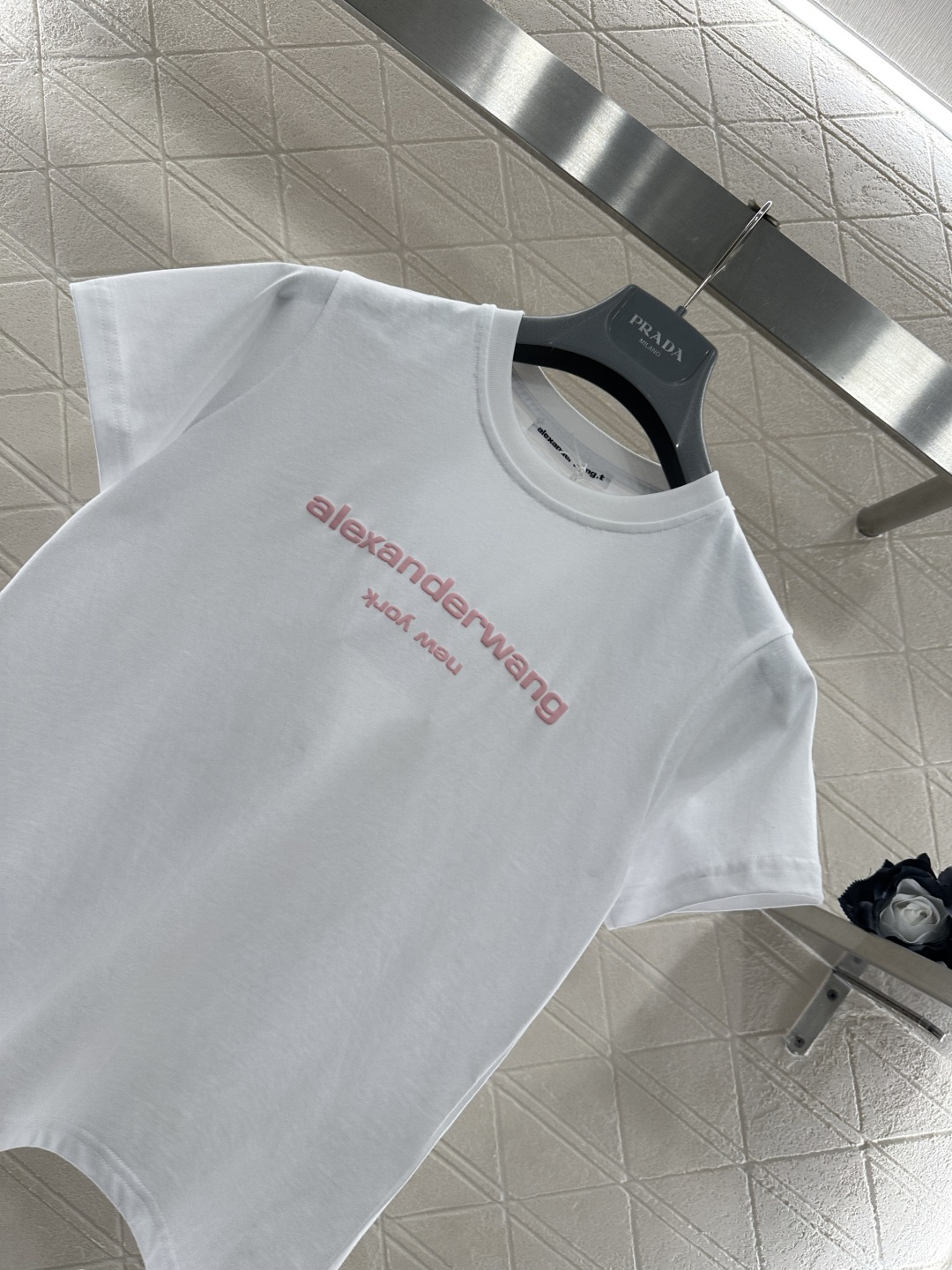 ♥Alexander wan*♥2026新品上架 圆领起泡印花徽标𝑇𝑒𝑒定制YB丝光全棉材质，质感光泽，