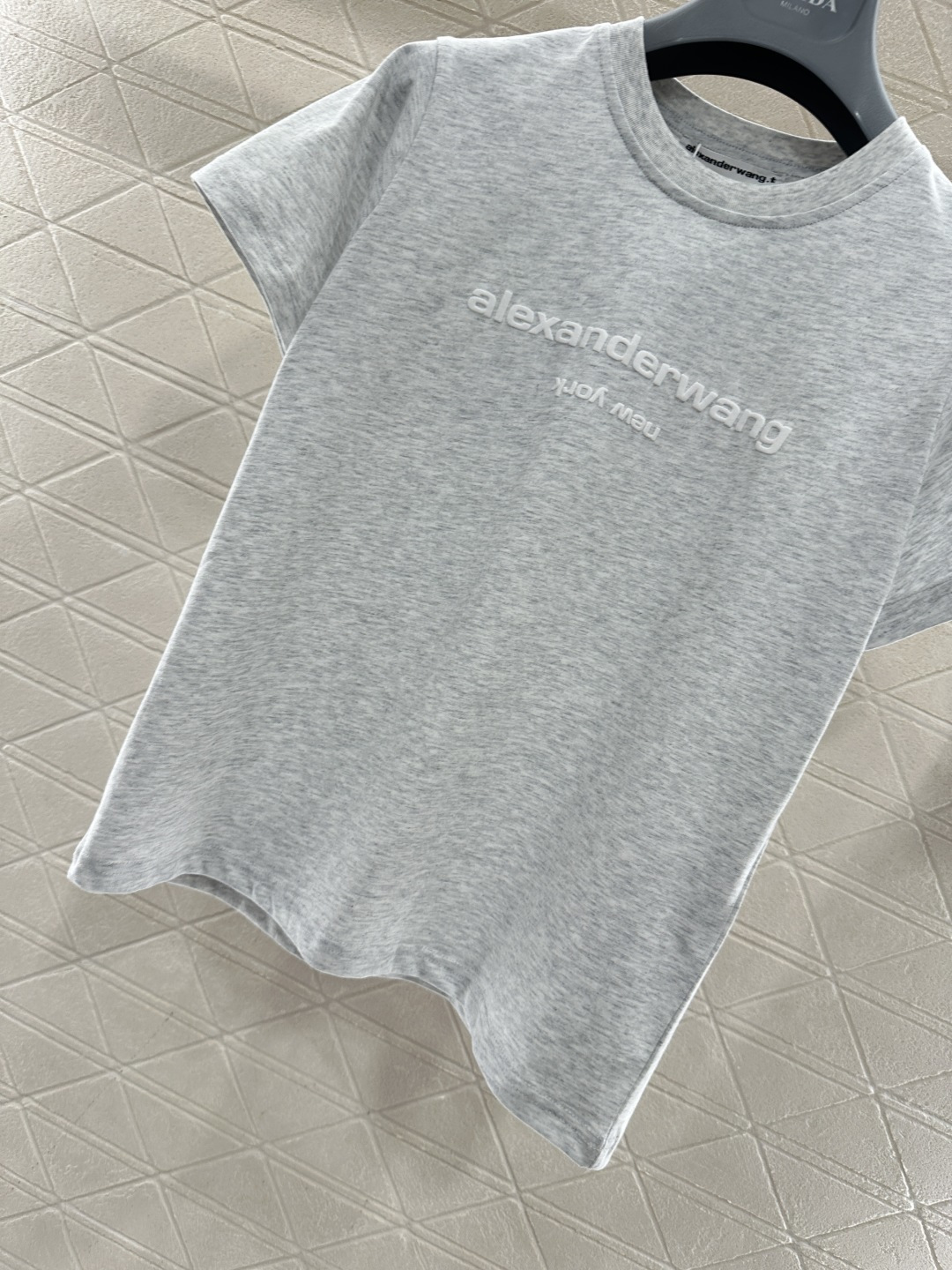 ♥Alexander wan*♥2026新品上架 圆领起泡印花徽标𝑇𝑒𝑒定制YB丝光全棉材质，质感光泽，