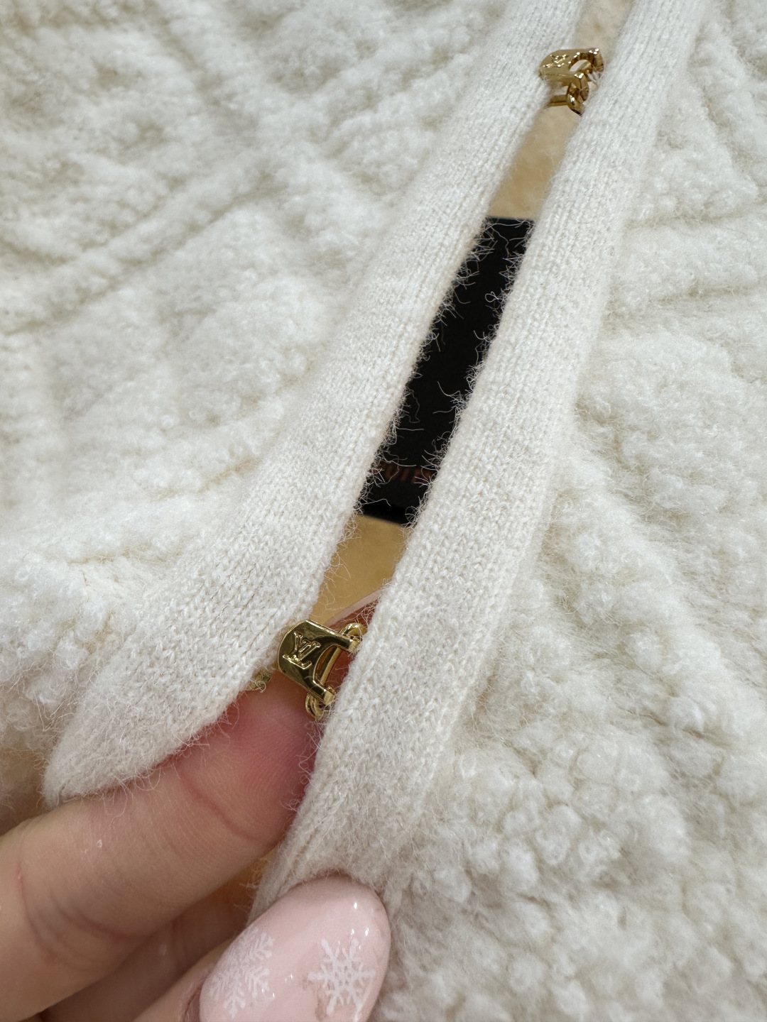 ♥Louis Vuitto*♥2026新品上架 提花针织开衫外套短裙套装定制YB羊绒羊毛纱线织造，提花工