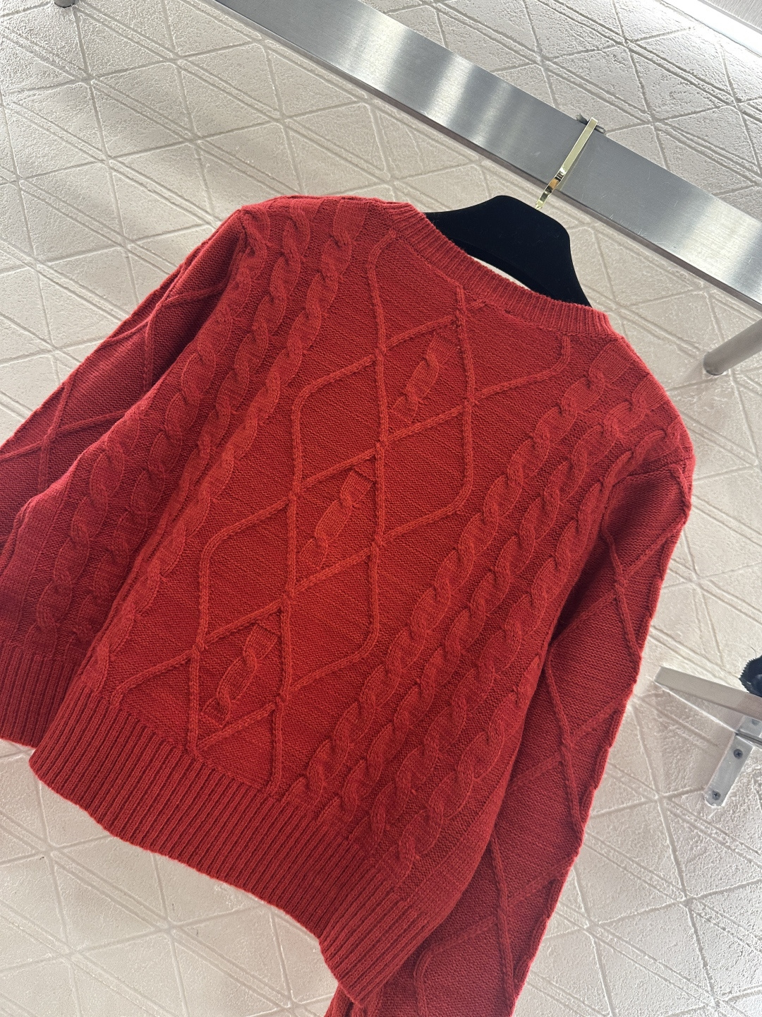 ♥Chane*♥2026新品上架 圆领麻花针织套头毛衣定制YB羊毛纱线织造，质感细腻，穿搭舒适，圆领针织