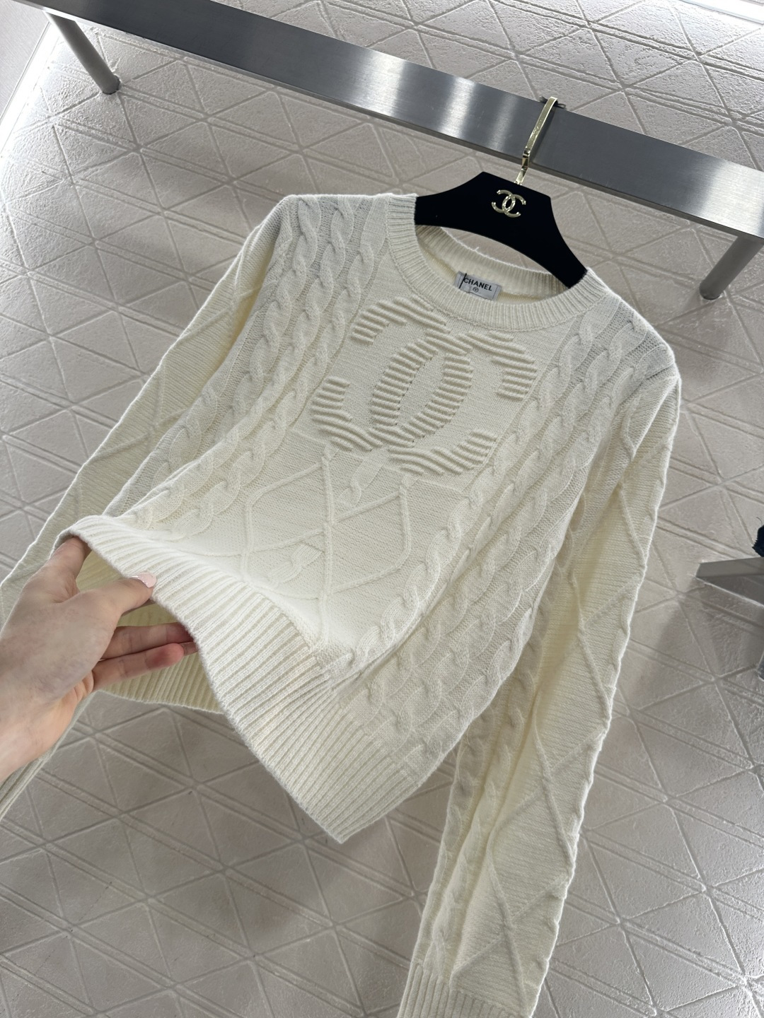 ♥Chane*♥2026新品上架 圆领麻花针织套头毛衣定制YB羊毛纱线织造，质感细腻，穿搭舒适，圆领针织