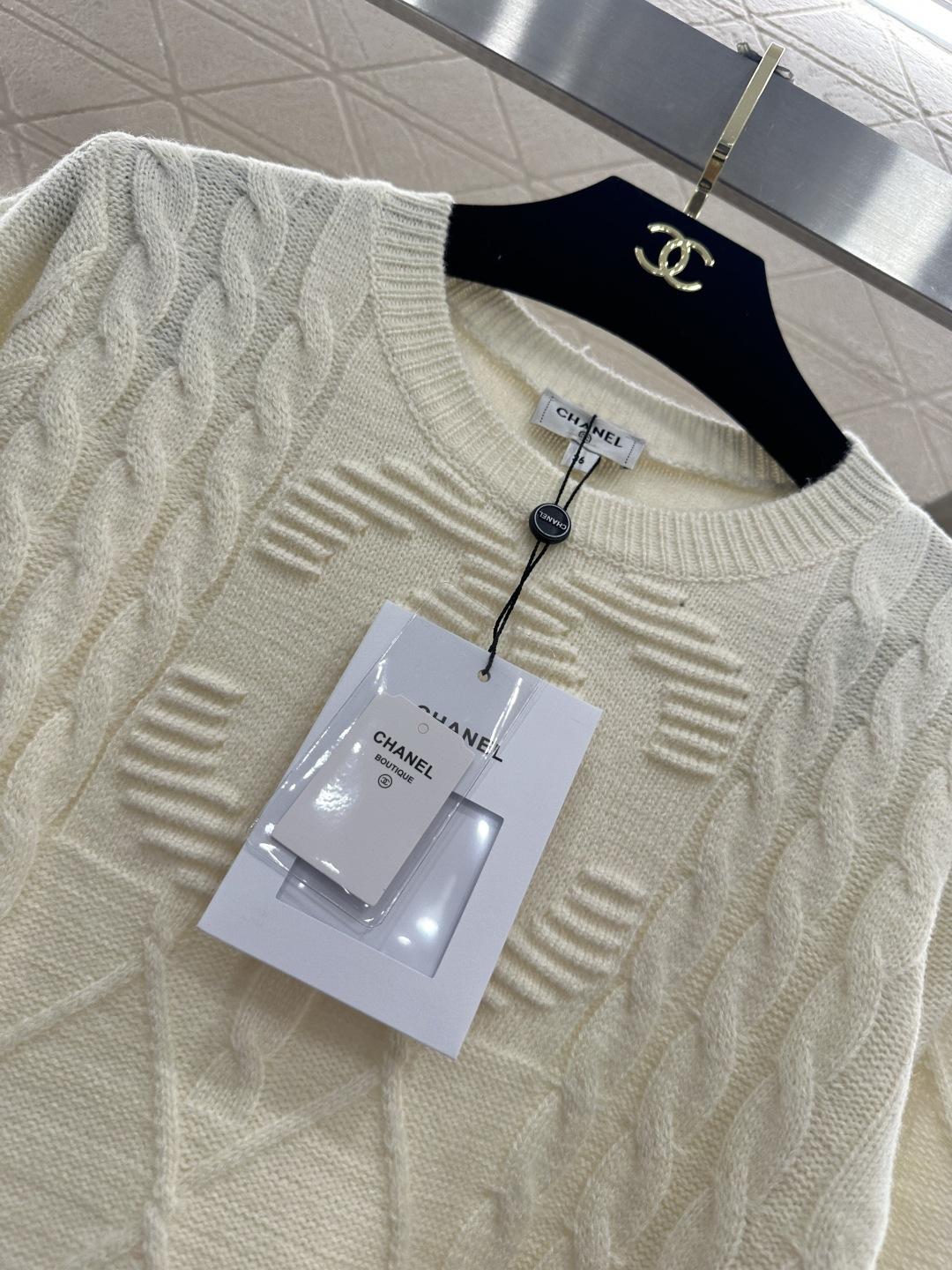♥Chane*♥2026新品上架 圆领麻花针织套头毛衣定制YB羊毛纱线织造，质感细腻，穿搭舒适，圆领针织