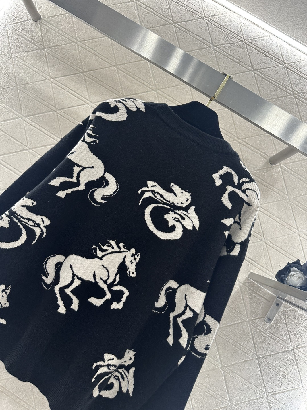 ♥Chane*♥2026新品上架 贺岁圆领提花针织套头毛衣新年贺岁系列#定制YB羊毛纱线织造，质感细腻，