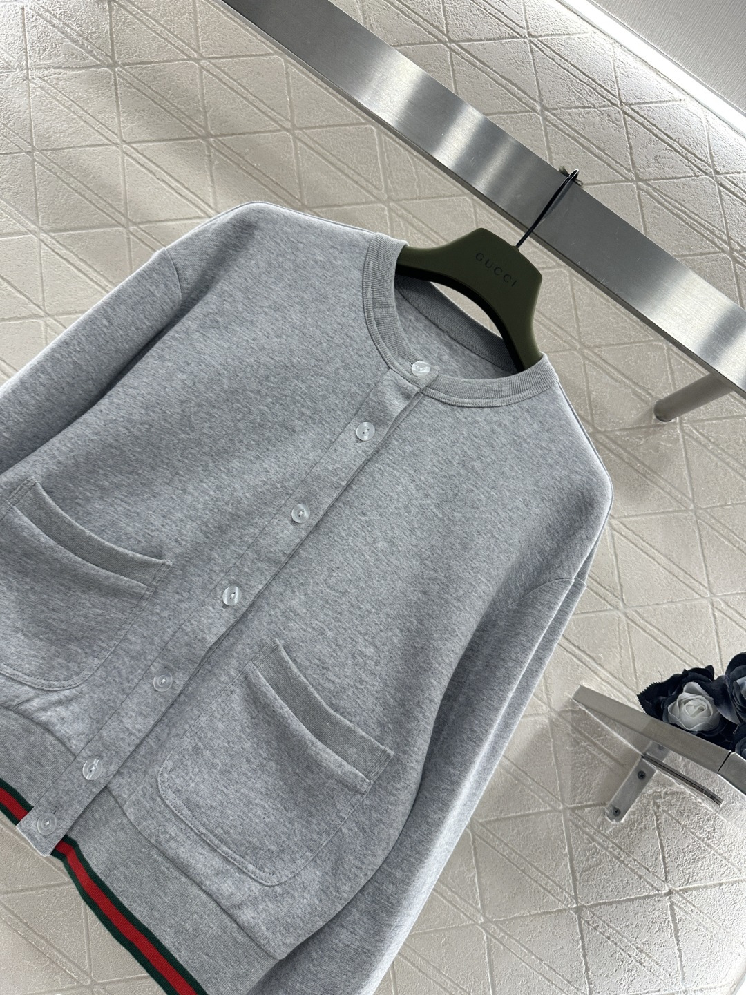 ♥Gucc*♥2026新品上架 贺岁织带开衫短裙套装新年贺岁系列#定制YB斜纹全棉材质，柔软亲肤，穿搭舒