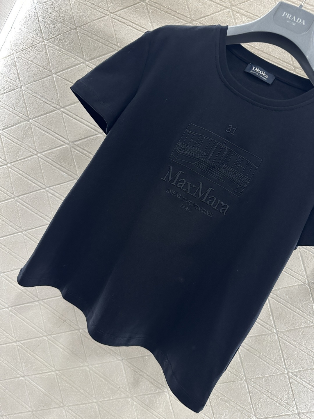 ♥Maxmar*♥2026新品上架 圆领刺绣徽标𝑇𝑒𝑒定制YB原生全棉材质，透气舒适，质感十足，常规正肩