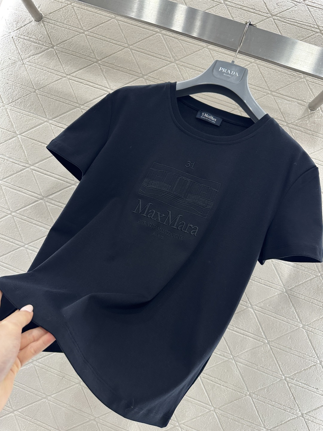 ♥Maxmar*♥2026新品上架 圆领刺绣徽标𝑇𝑒𝑒定制YB原生全棉材质，透气舒适，质感十足，常规正肩