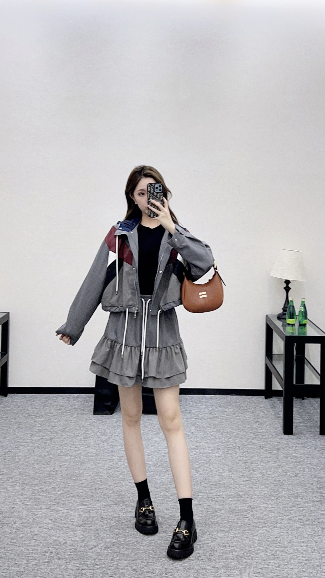 NO:689212,Class representatives hand in homework,Louis Vuitton-clothing,louis vuitton,19860909课代表交作业,路易威登-服装,louis vuitton,,Women's clothing