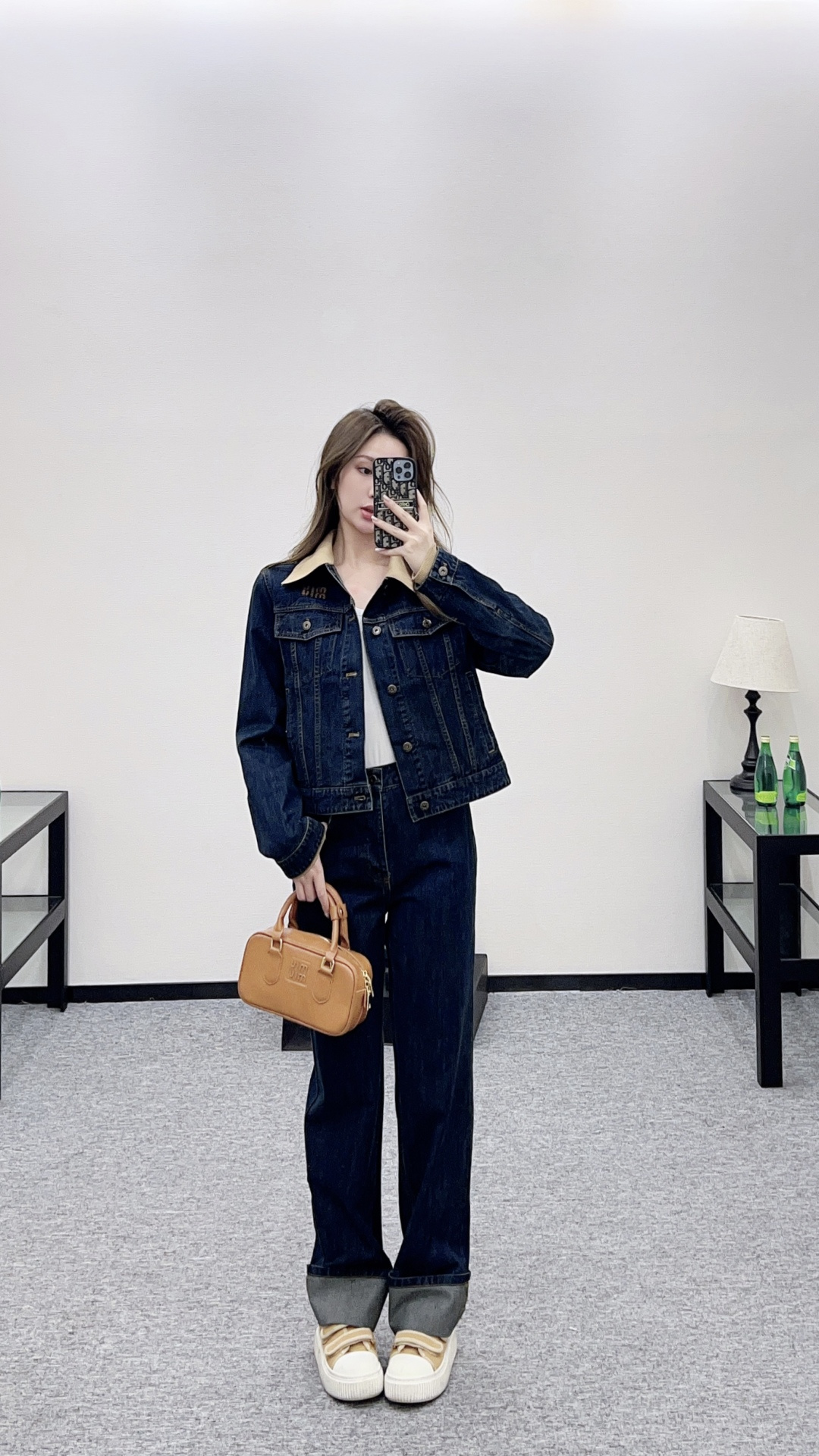 NO:689231,Class representatives hand in homework,19860909课代表交作业,,,Women's clothing