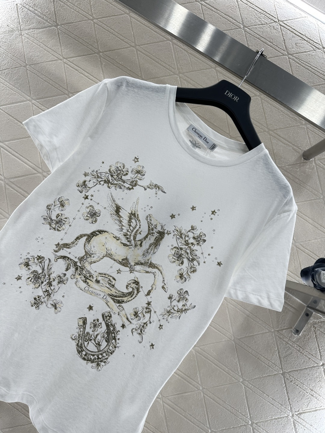 ♥Dio*♥2026新品上架 贺岁限定印花徽标𝑇𝑒𝑒新年贺岁限定系列#定制YB进口棉麻材质，德国进口机器