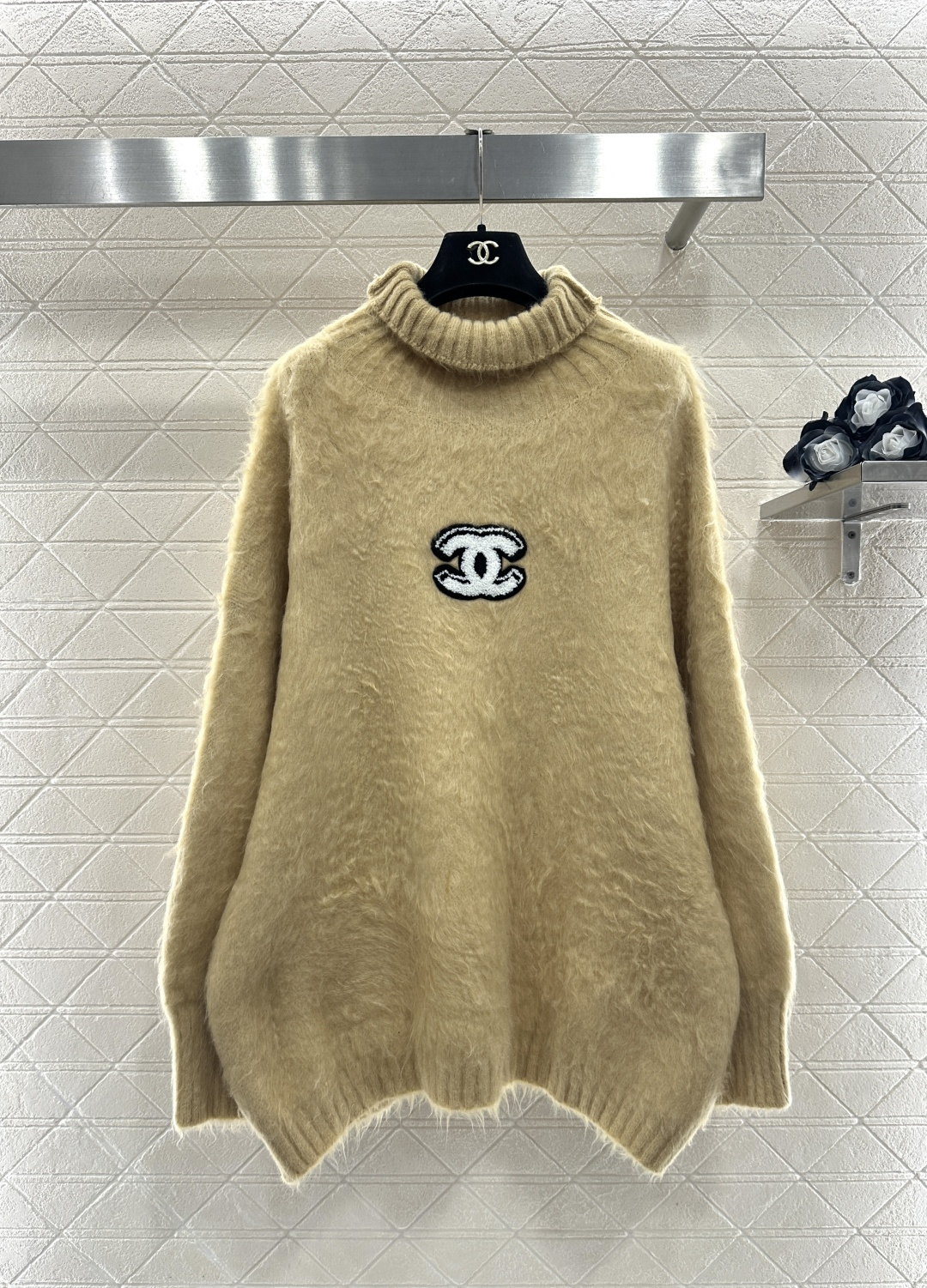 ♥Chane*♥2026新品上架 高领字母套头毛衣定制YB羊毛纱线织造，质感细腻，舒适保暖，高领套头针织