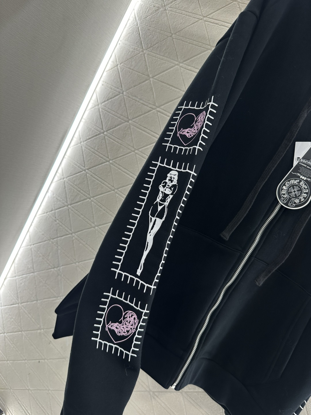 ♥Chrome hear*♥2026新品上架 十字架连帽抽绳卫衣外套定制YB原生全棉材质，穿搭舒适，质感