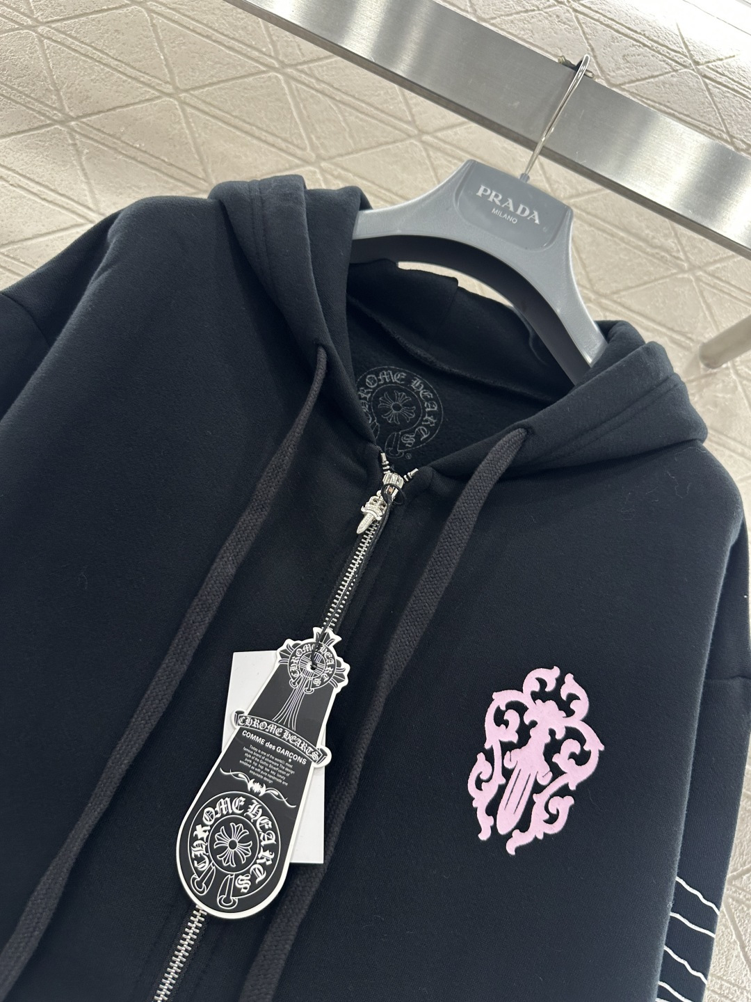 ♥Chrome hear*♥2026新品上架 十字架连帽抽绳卫衣外套定制YB原生全棉材质，穿搭舒适，质感