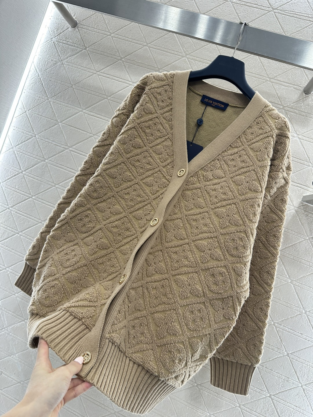 ♥Louis Vuitto*♥2026新品上架 茧形提花针织开衫外套定制YB羊毛纱线织造，提花工艺处理，