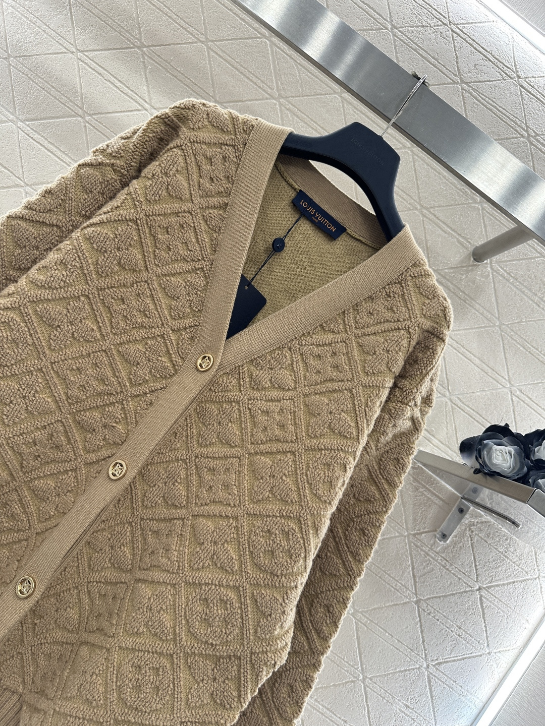 ♥Louis Vuitto*♥2026新品上架 茧形提花针织开衫外套定制YB羊毛纱线织造，提花工艺处理，