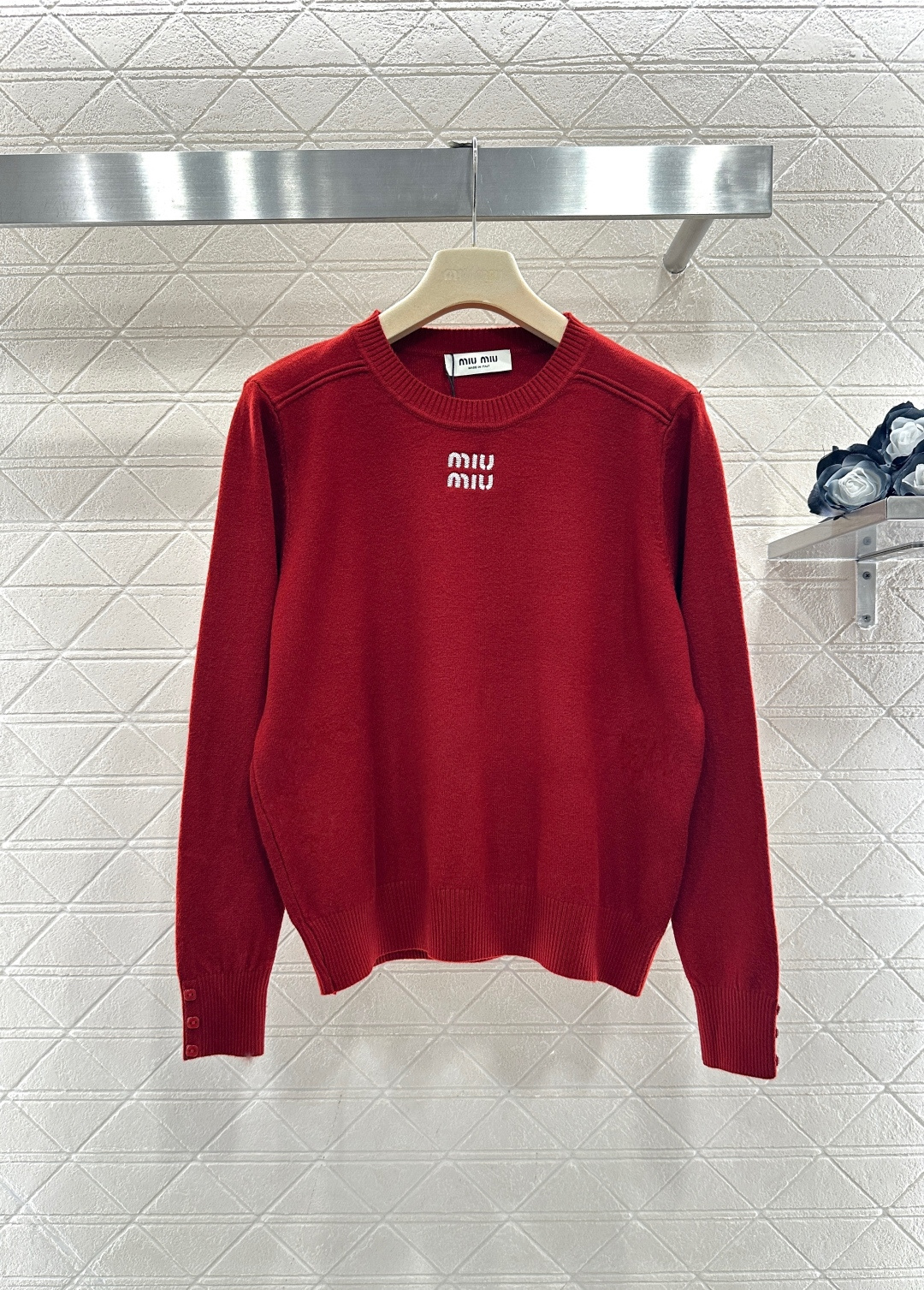 ♥Miumi*♥2026新品上架 圆领针织套头毛衣定制YB羊毛纱线织造，质感细腻，穿搭舒适，圆领针织套头