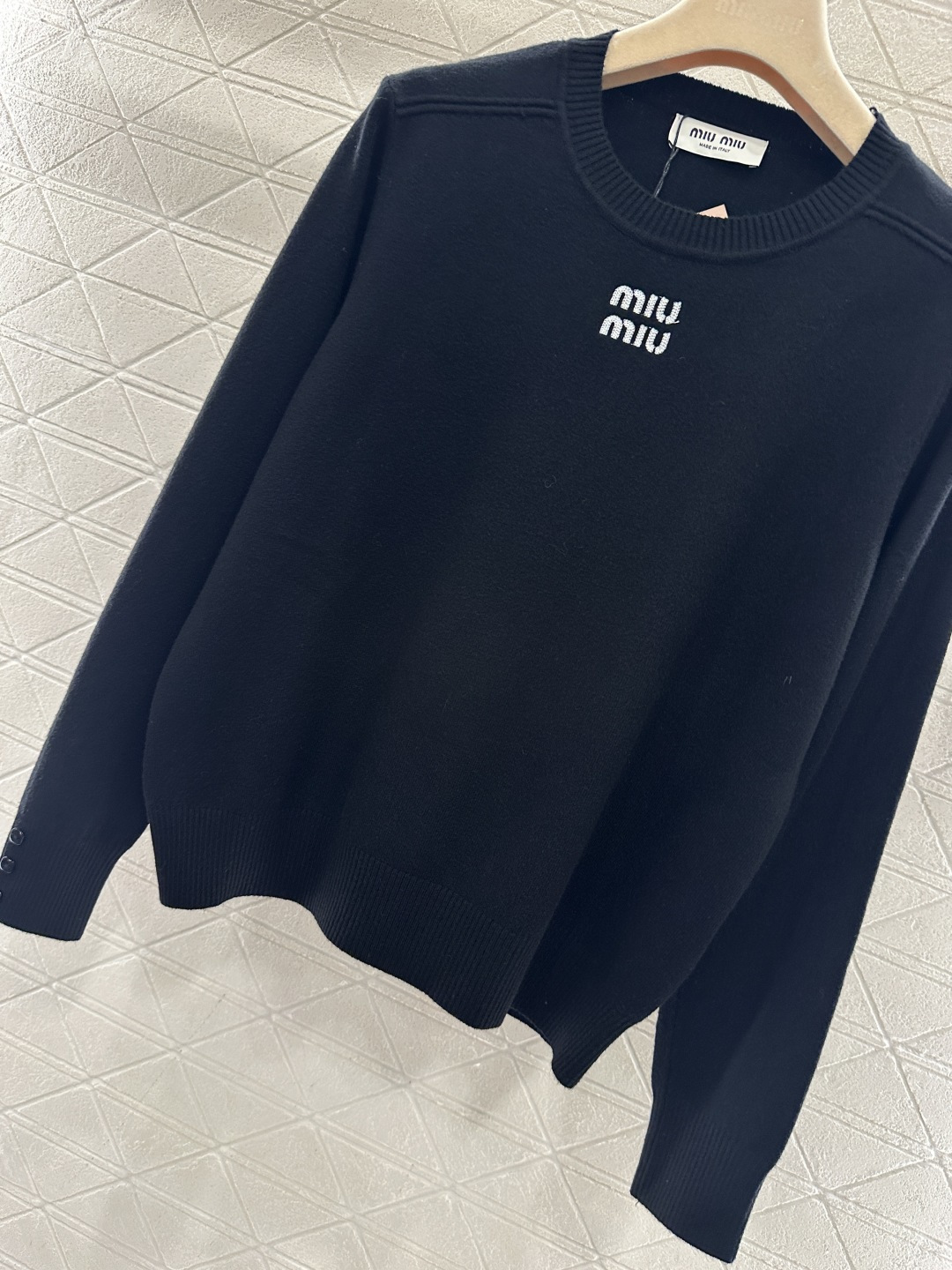 ♥Miumi*♥2026新品上架 圆领针织套头毛衣定制YB羊毛纱线织造，质感细腻，穿搭舒适，圆领针织套头