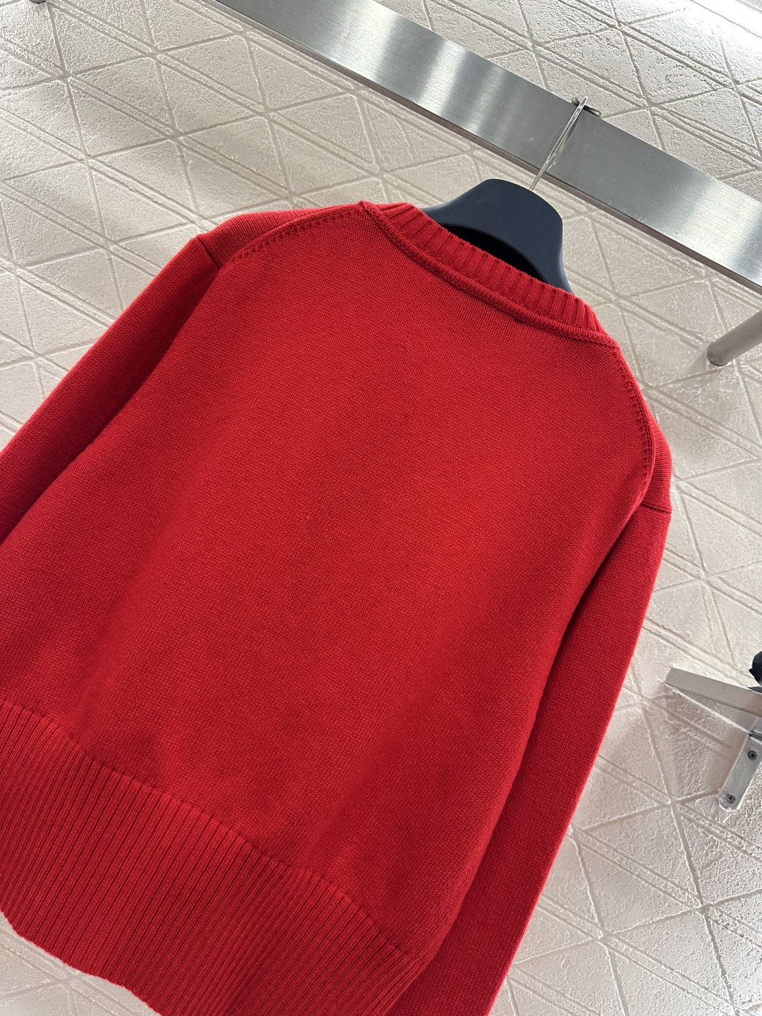 ♥Louis vuitto*♥2026新品上架 襟扣针织开衫定制YB羊毛纱线织造，密度细针织造，清晰毛感