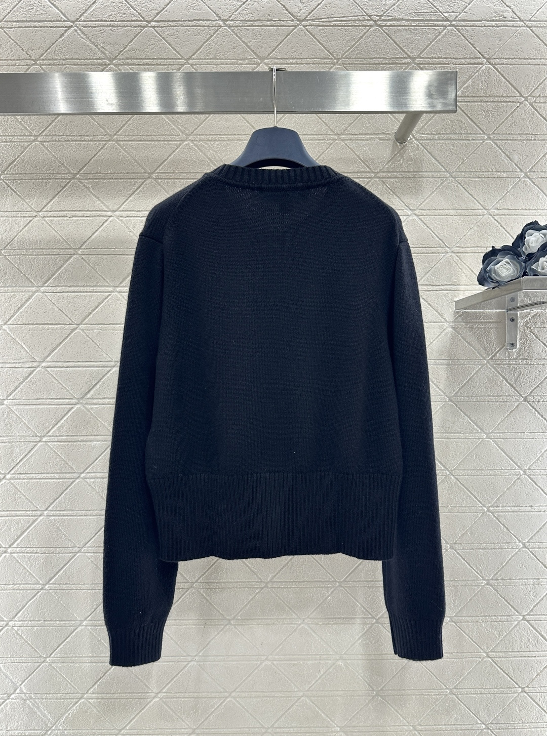 ♥Louis vuitto*♥2026新品上架 襟扣针织开衫定制YB羊毛纱线织造，密度细针织造，清晰毛感