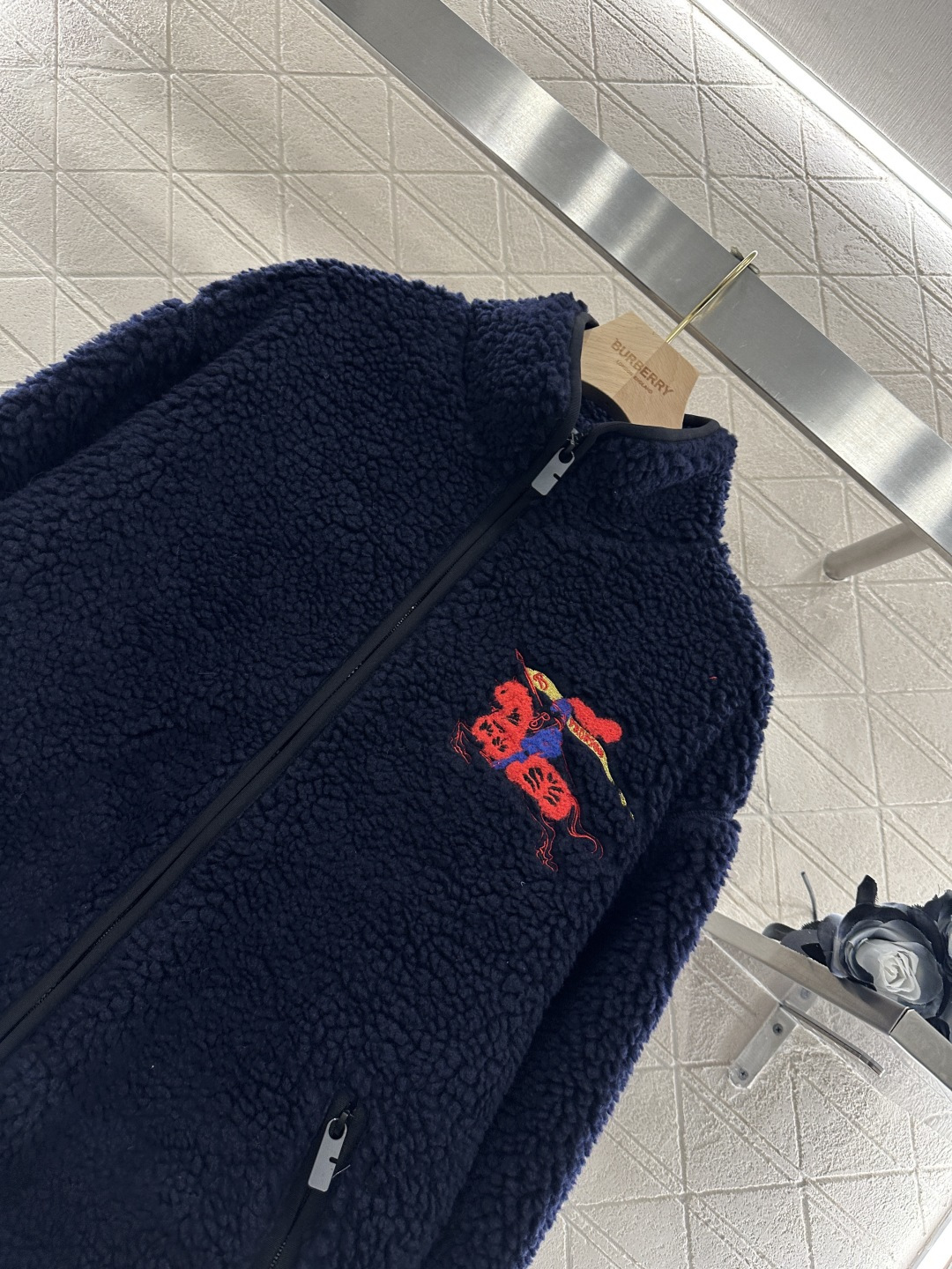 ♥BBR♥2026新品上架 贺岁立领泰迪毛绒外套新年贺岁系列#通体饰以泰迪毛绒材质，颗粒感十足的短绒肌理