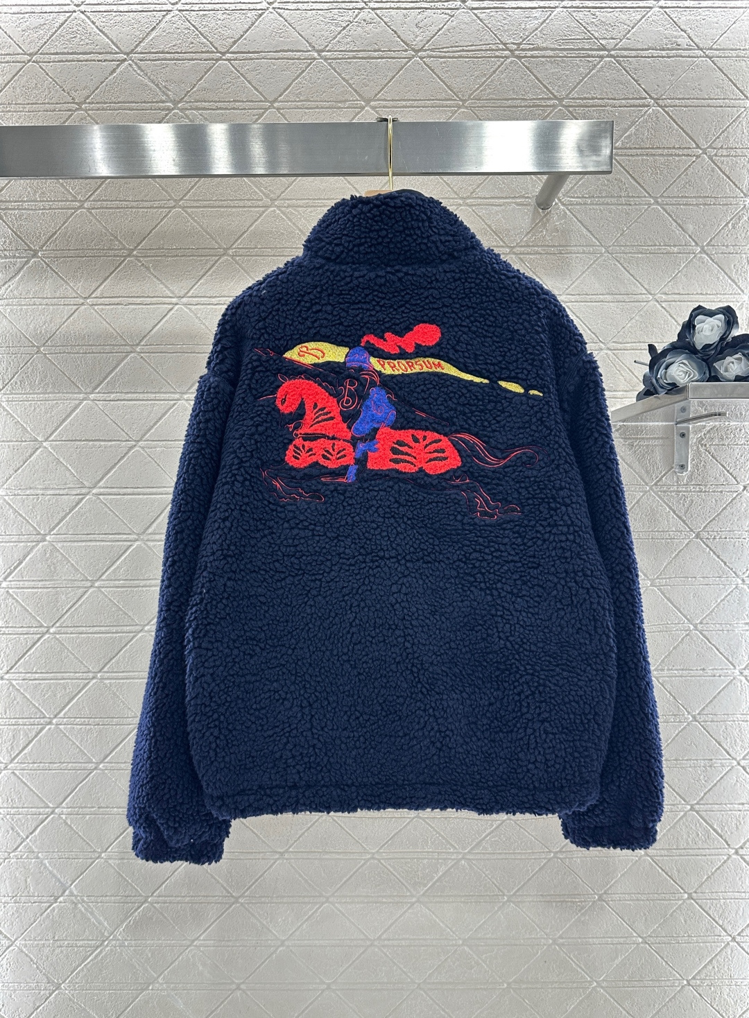 ♥BBR♥2026新品上架 贺岁立领泰迪毛绒外套新年贺岁系列#通体饰以泰迪毛绒材质，颗粒感十足的短绒肌理