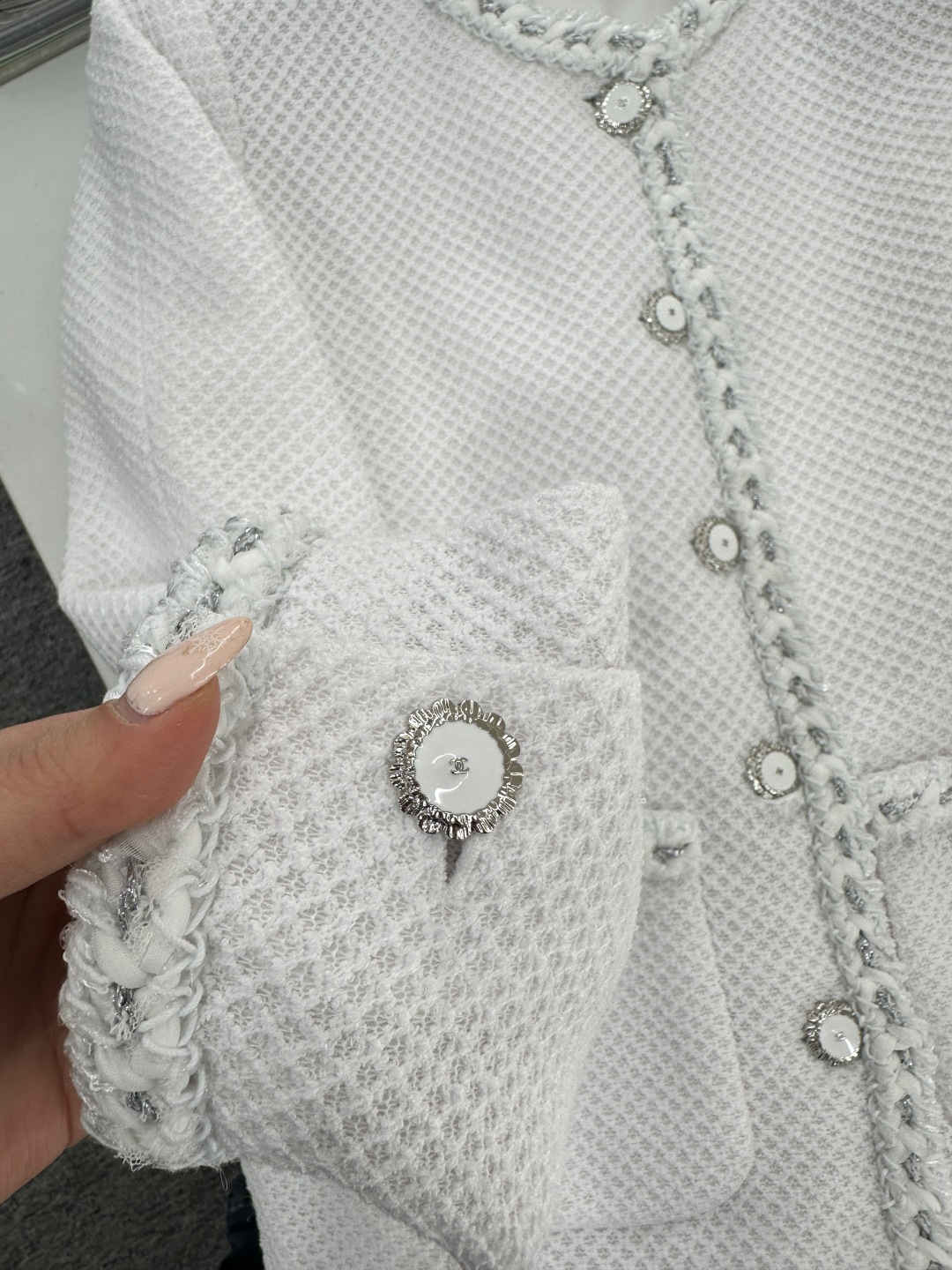 ♥Chane*♥2026新品上架 圆领捆边外套定制YB进口粗纺羊毛呢材质，质感高级，品相十足，圆领洋装外