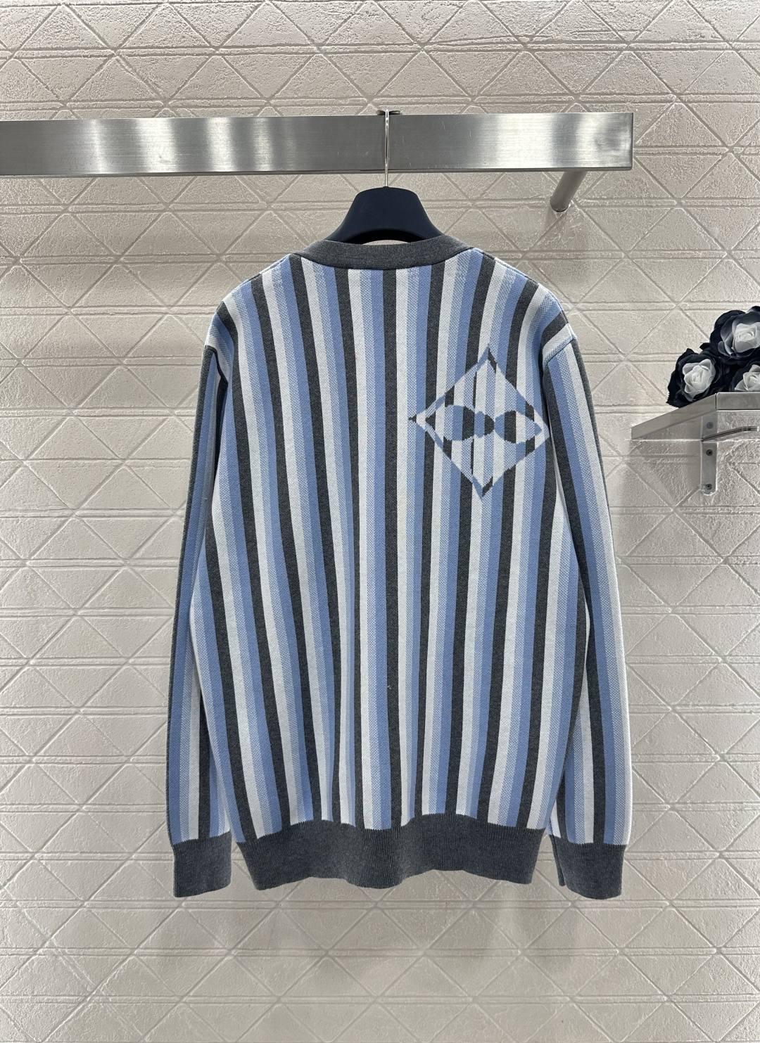 ♥Louis vuitto*♥2026新品上架 条纹廓形针织开衫定制YB羊毛纱线织造，密度细针织造，清晰