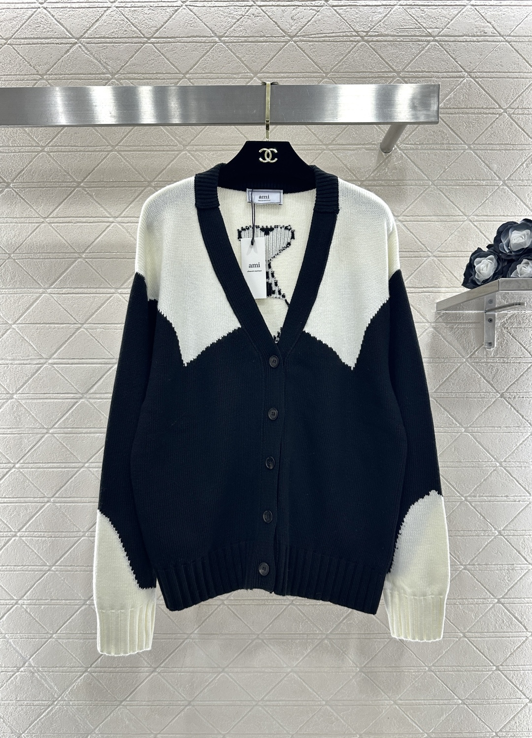 ♥Ami*♥2026新品上架 V领针织廓形针织开衫定制YB羊毛纱线织造，质感细腻，穿搭舒适，V领针织开衫