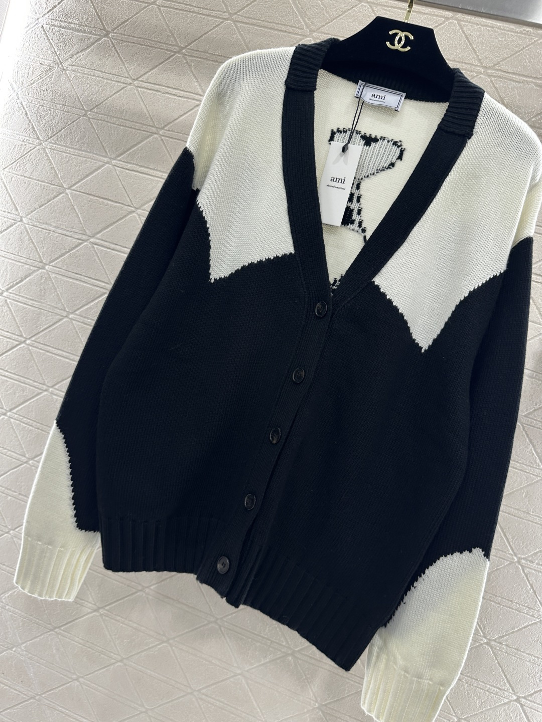 ♥Ami*♥2026新品上架 V领针织廓形针织开衫定制YB羊毛纱线织造，质感细腻，穿搭舒适，V领针织开衫