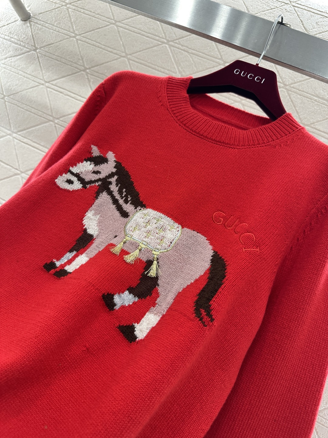 ♥Gucc*♥2026新品上架 贺岁提花马年针织毛衣新年贺岁系列#定制YB羊毛纱线织造，穿搭舒适，质感十
