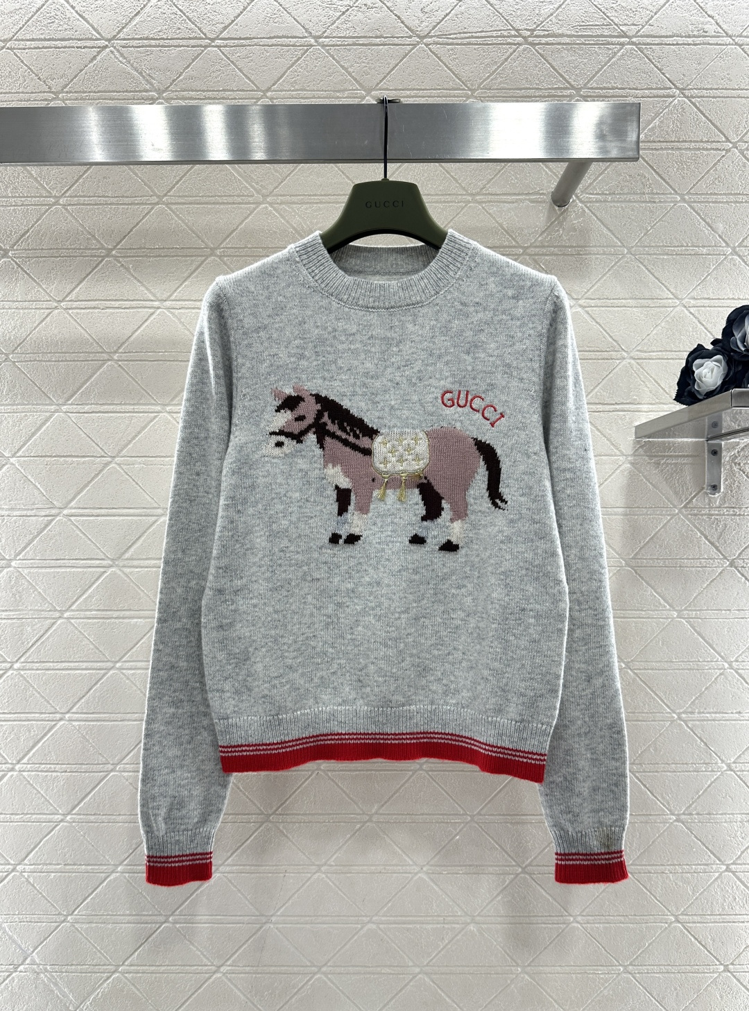 ♥Gucc*♥2026新品上架 贺岁提花马年针织毛衣新年贺岁系列#定制YB羊毛纱线织造，穿搭舒适，质感十